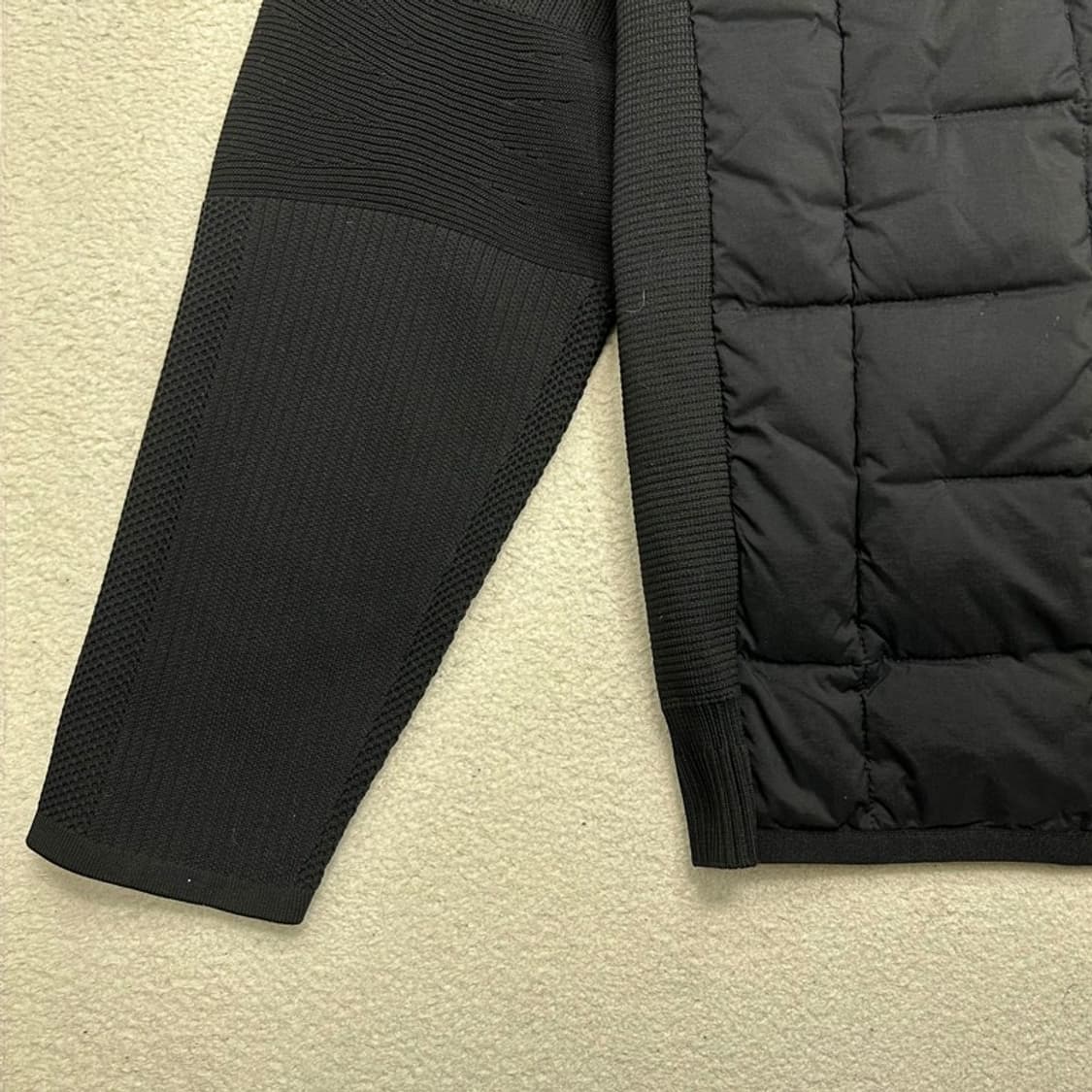 데상트 퓨전플렉스 하이브리드 맨투맨 110 상품이미지3