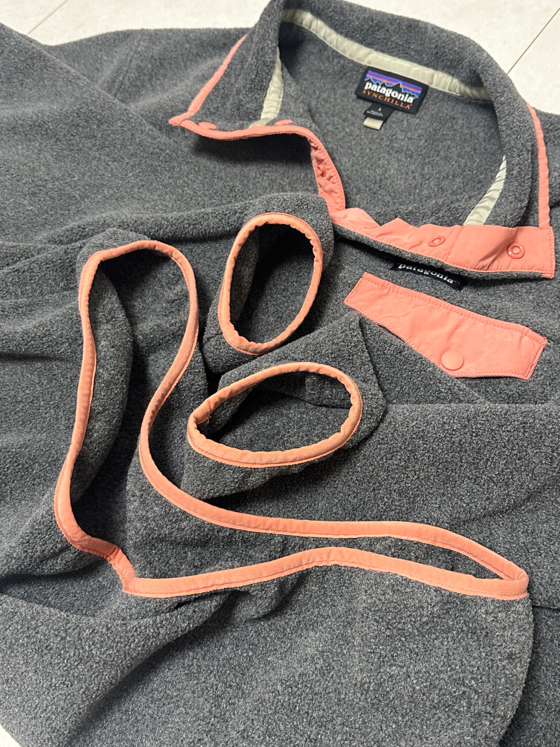 파타고니아 신칠라 그레이&코랄 L 상품이미지7