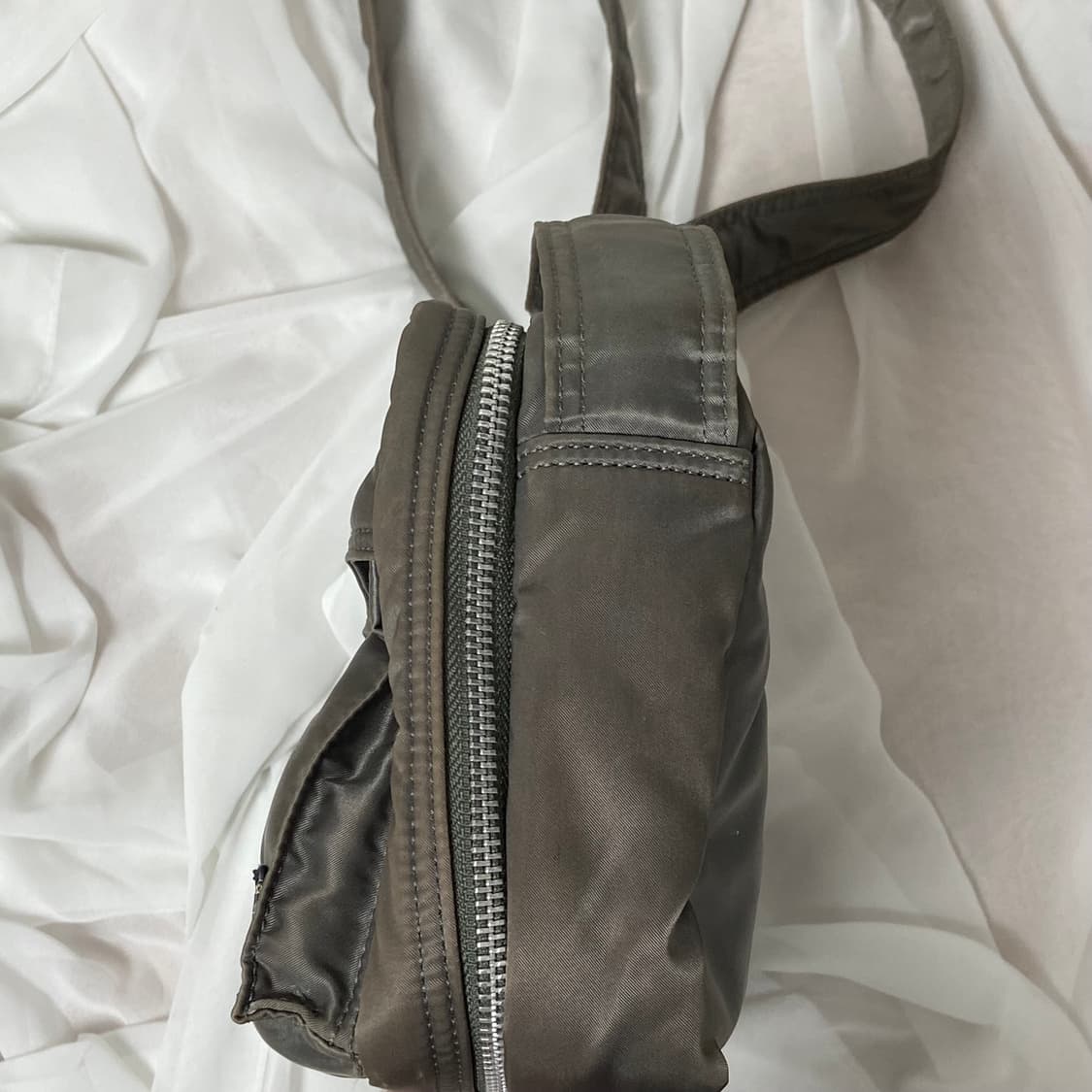 미품)PORTER 요시다 포터 탱커 숄더백 S 실버그레이 상품이미지6