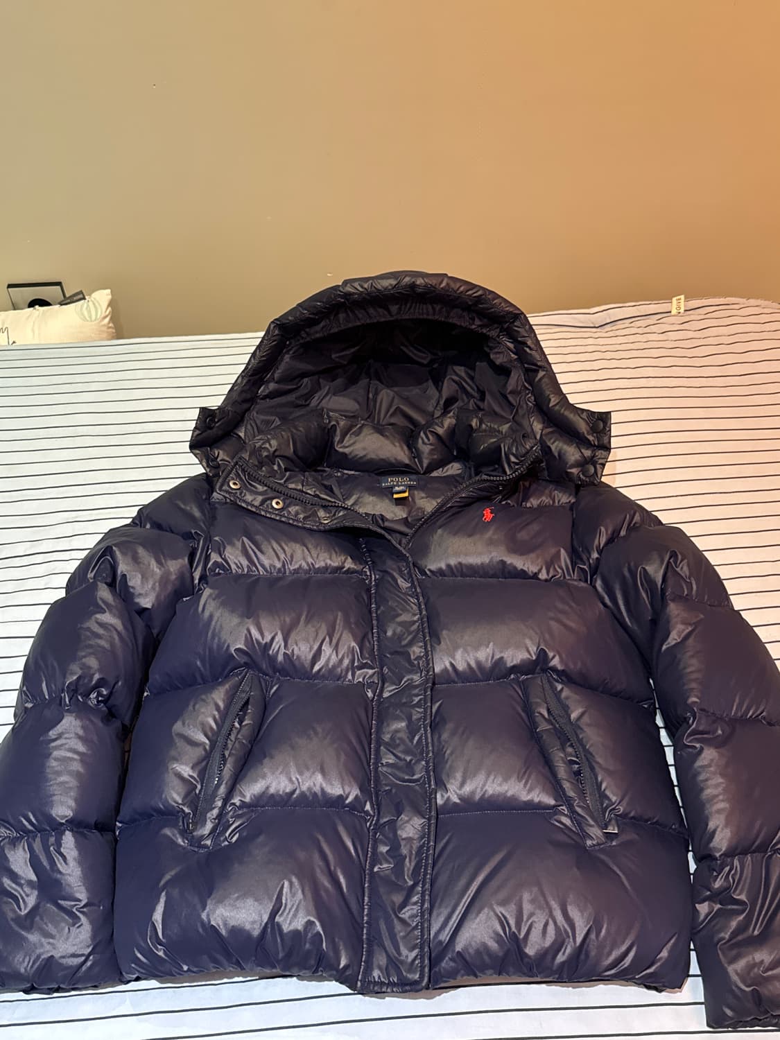 폴로 유광 패딩 상품이미지1