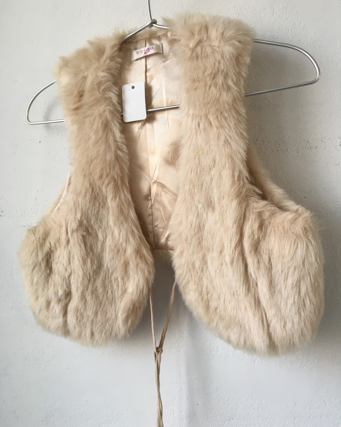 Pom pom fake fur vest 상품이미지3