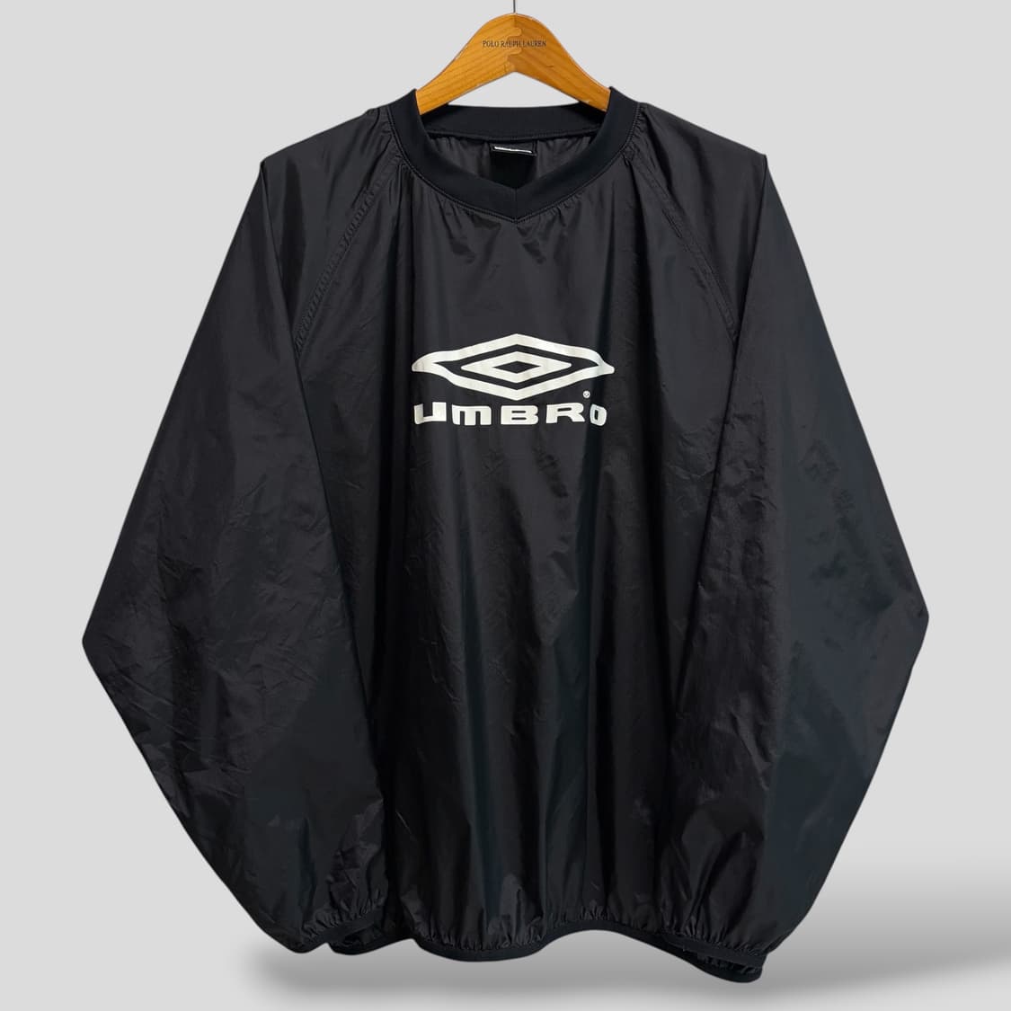 (XO)엄브로 웜업 트레이닝 상의 상품이미지1