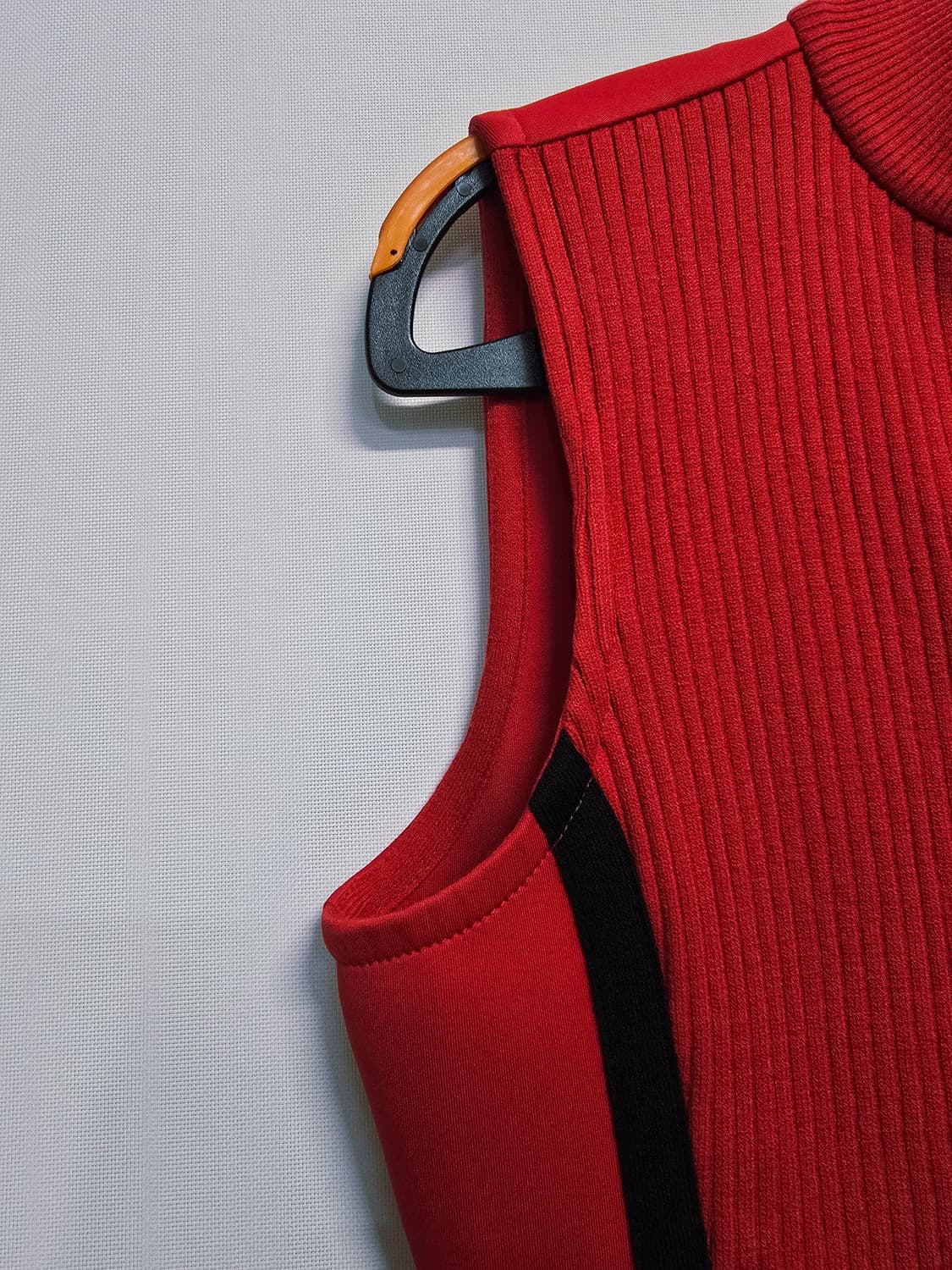 까스텔바작 여성 니트 베스트 레드95 상품이미지3