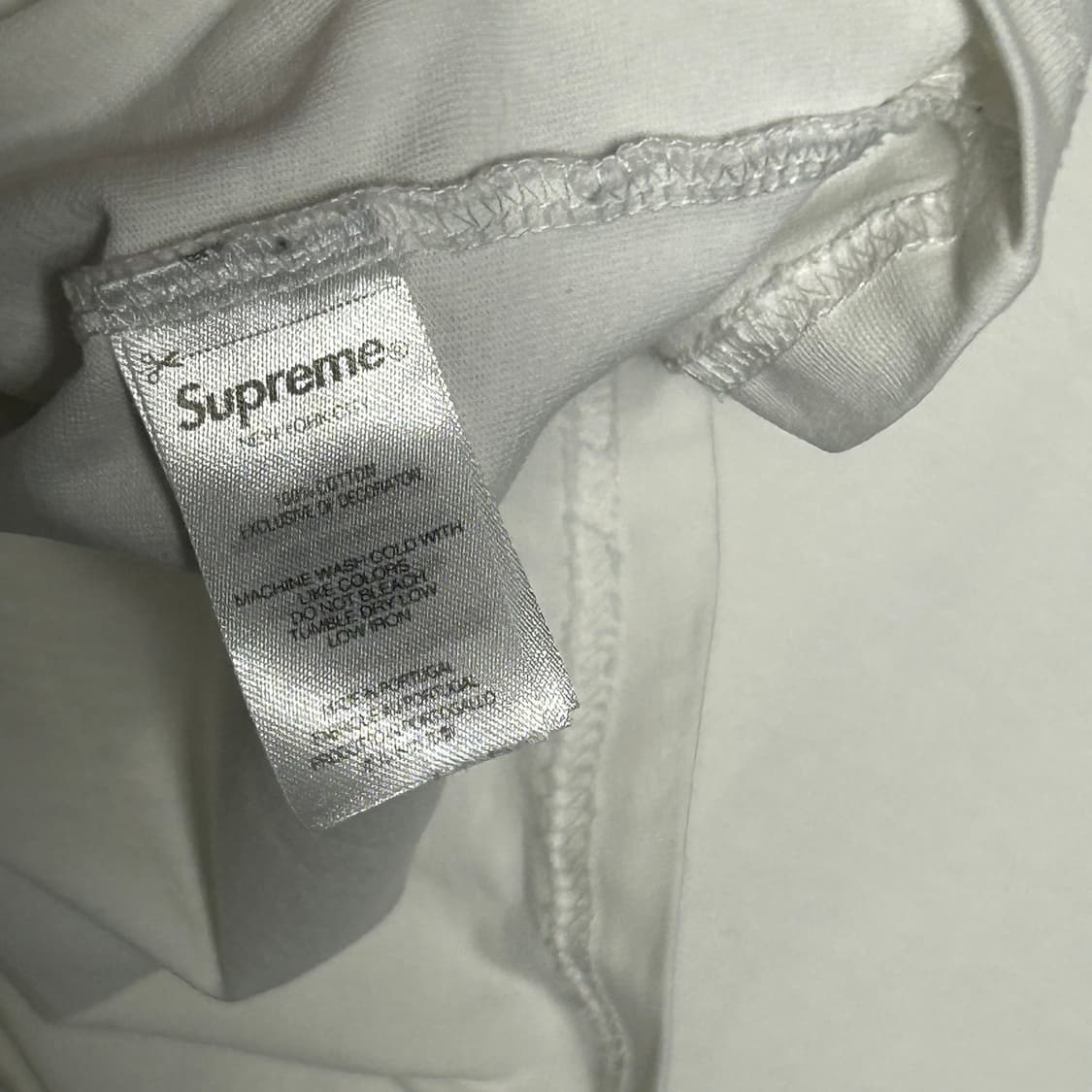 L 슈프림 스몰로고 화이트 롱슬리브 상품이미지5