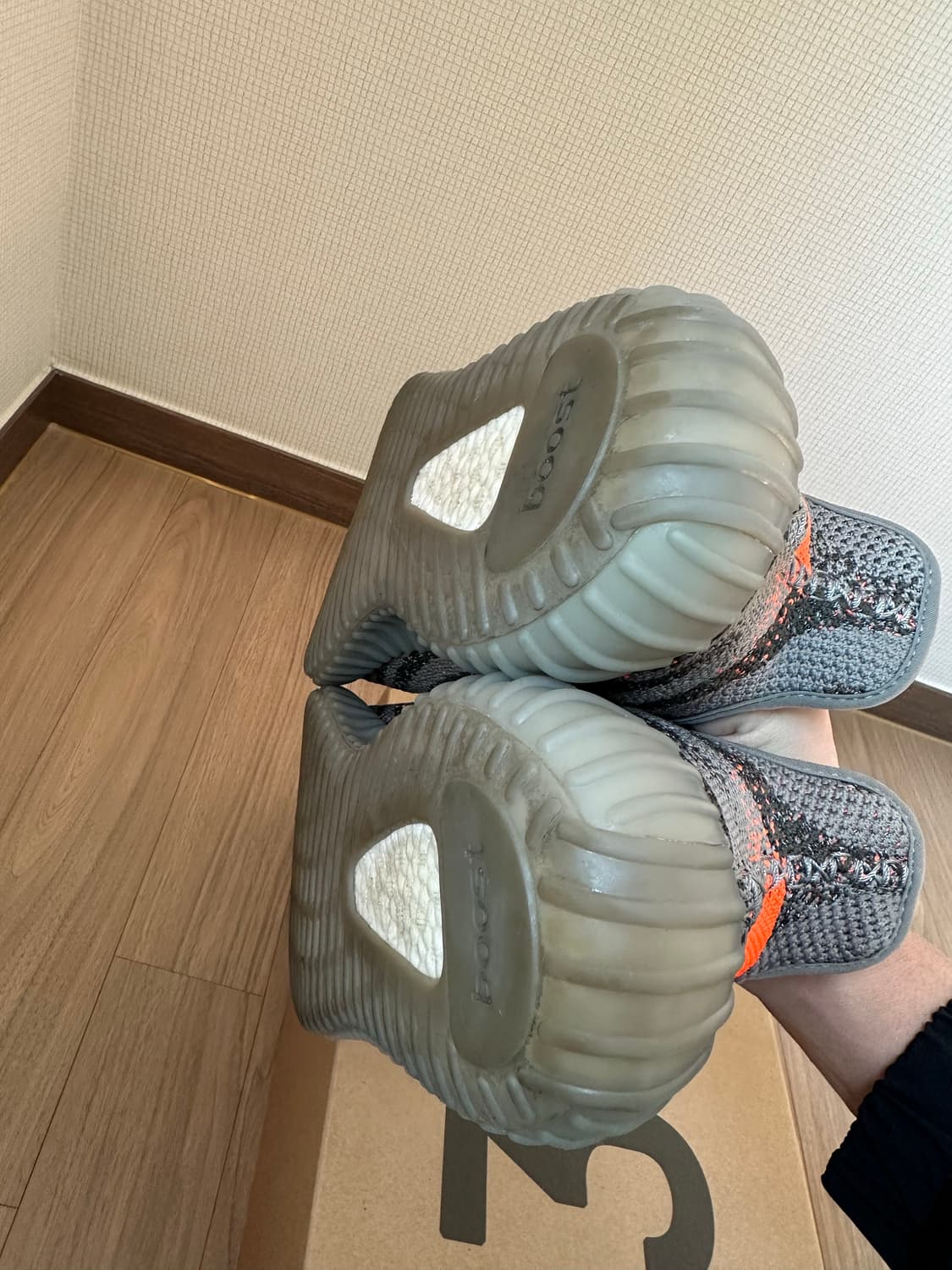 290 아디다스 이지 부스트 350 V2 벨루가 - 리플렉티브 상품이미지8