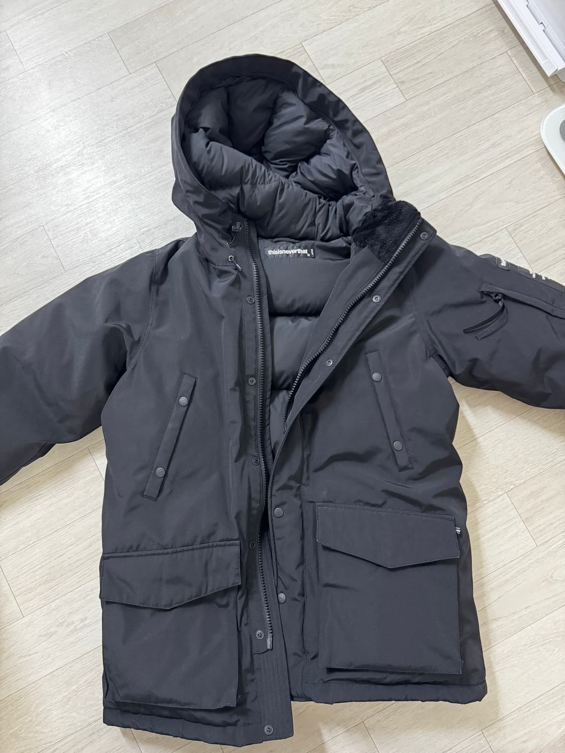 디스이즈네버댓 다운 파카 블랙 L사이즈 상품이미지1