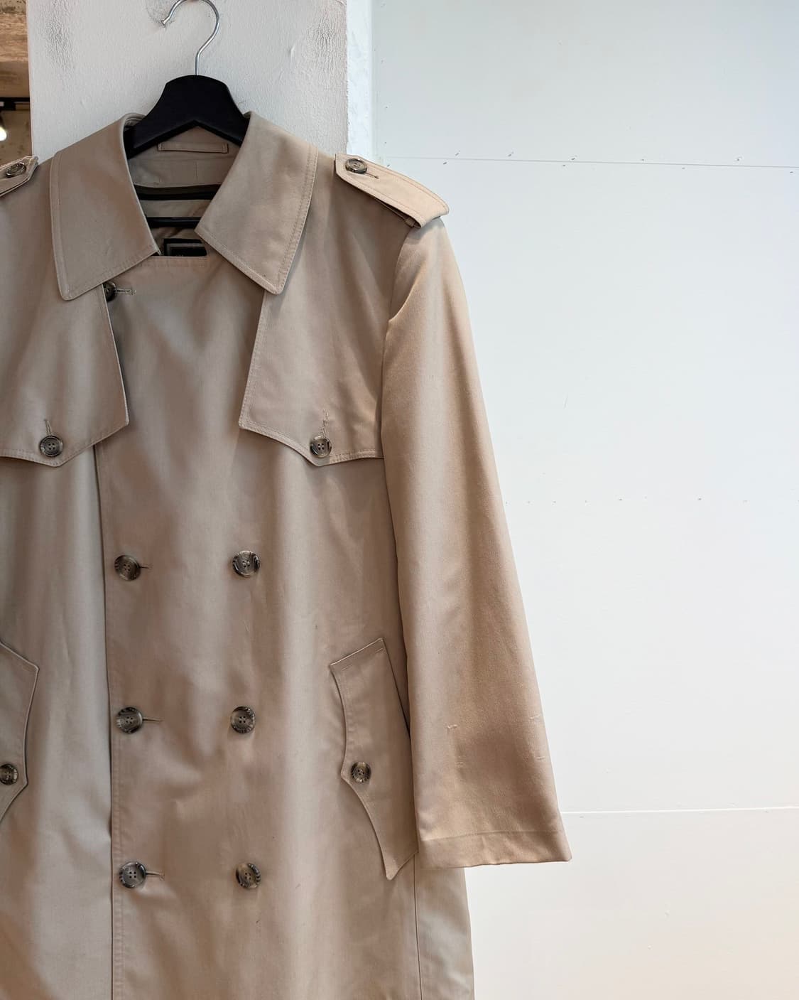 크리스찬 디올 몬슈어 베이지 더블 브레스티드 트렌치 코트  상품이미지5