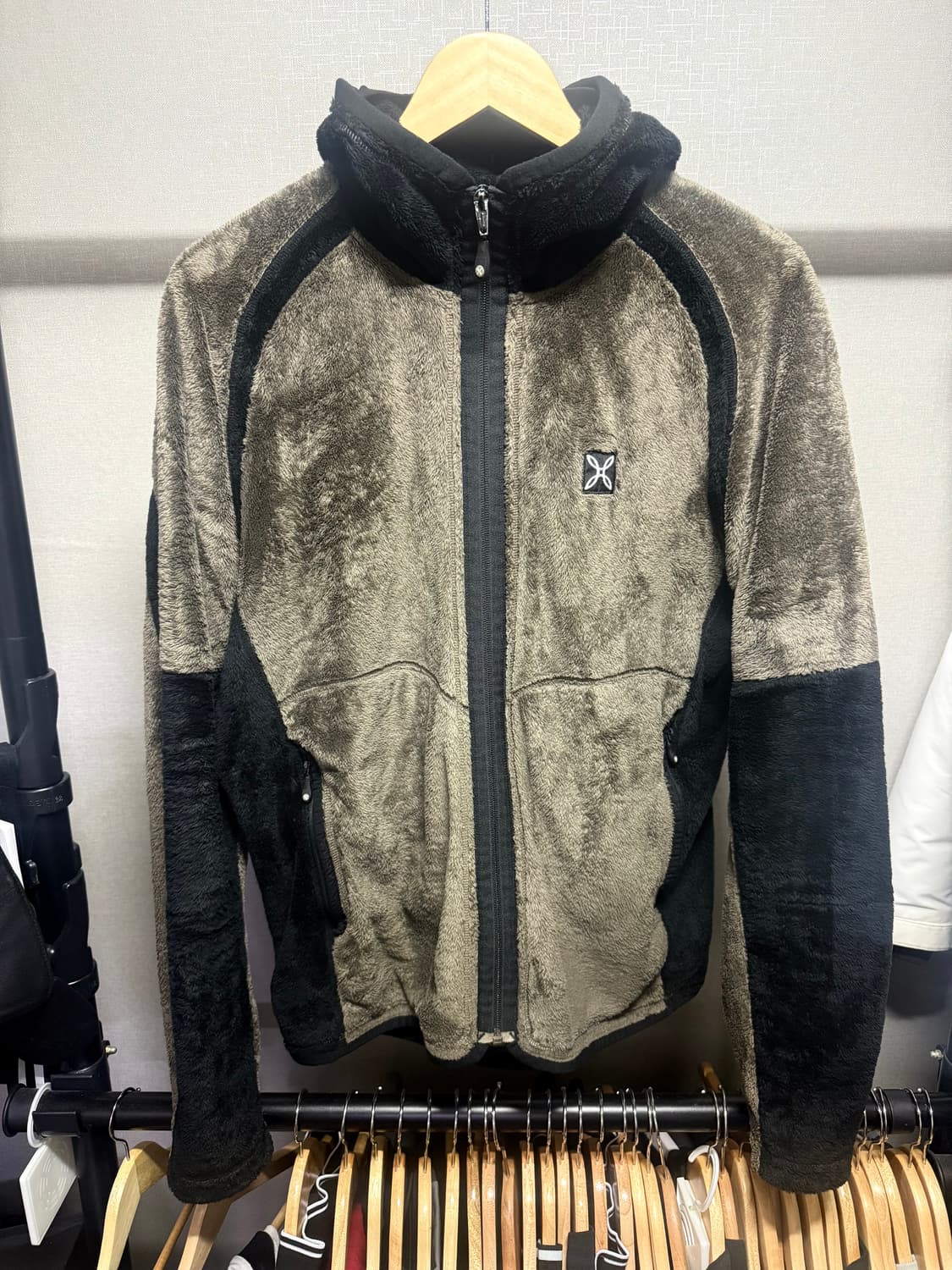 몬츄라 플리스 후드집업 상품이미지1