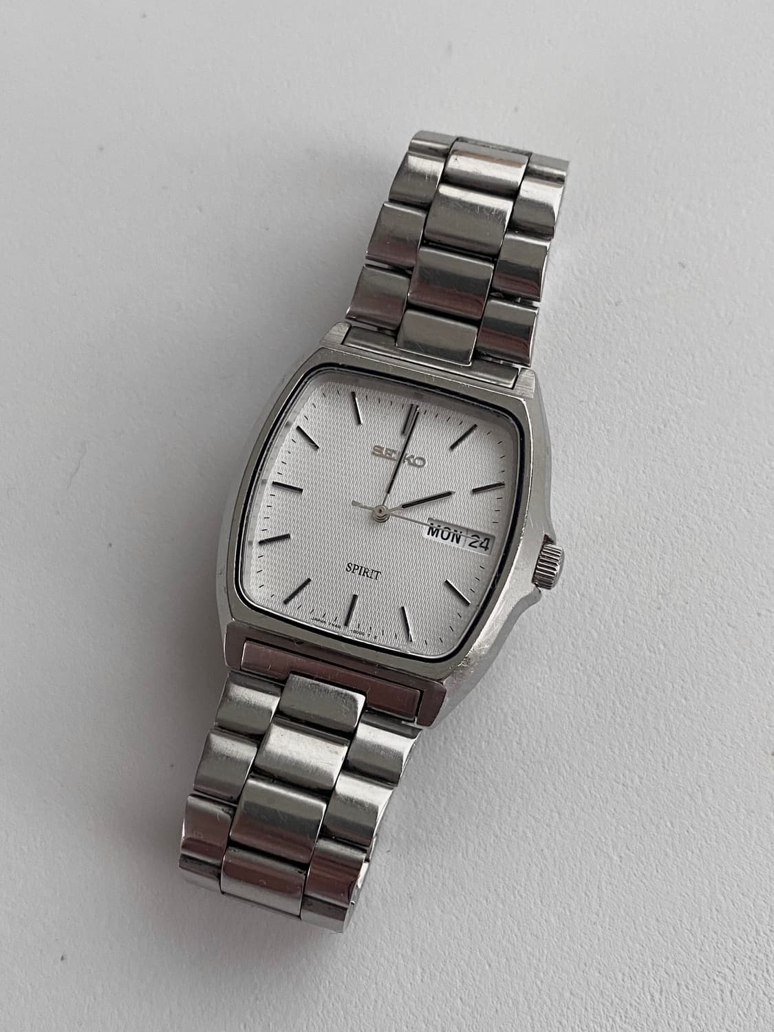 Seiko 세이코 스피릿 쿼츠 스퀘어 데이데이트 상품이미지1