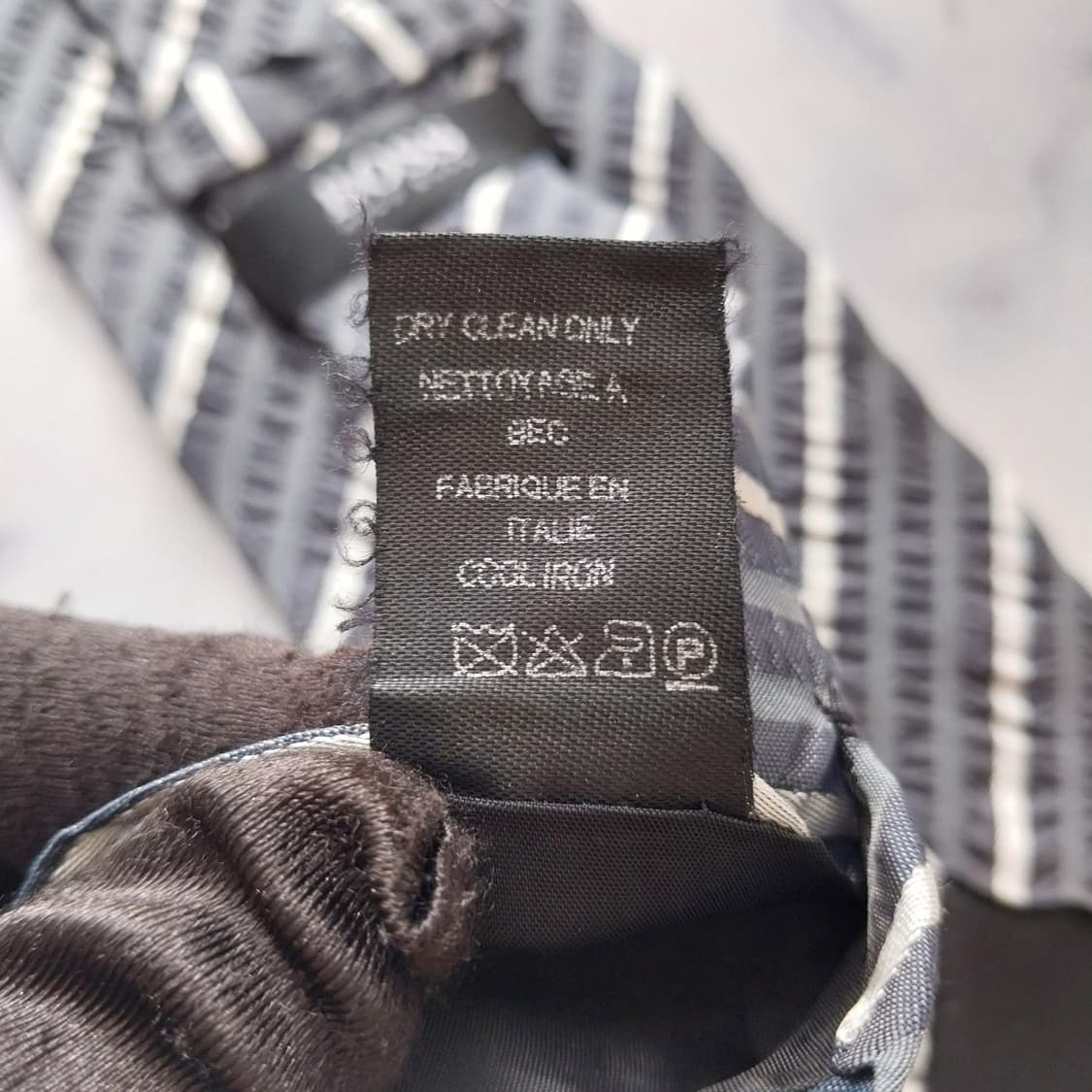 휴고보스 실크 혼방 텍스처 스트라이프 넥타이 9cm A+등급 K1844
 상품이미지10