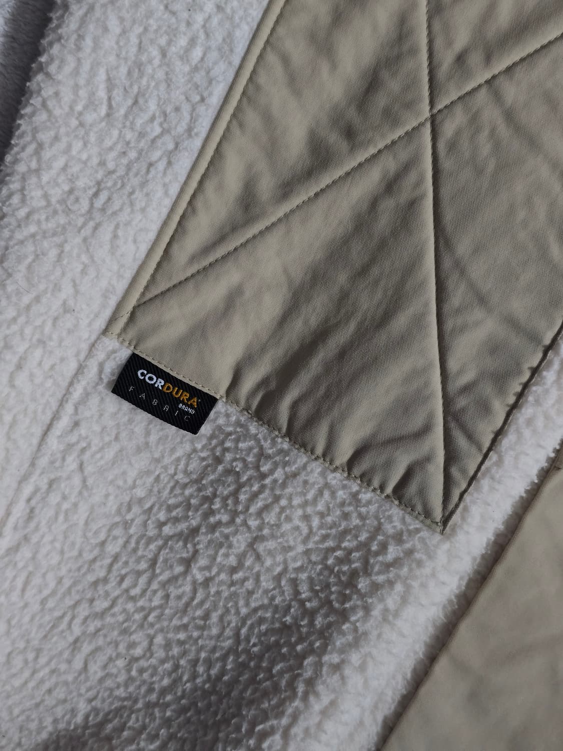 Umbro 엄브로 코듀라 택트 뽀글이 후드 자켓 상품이미지3