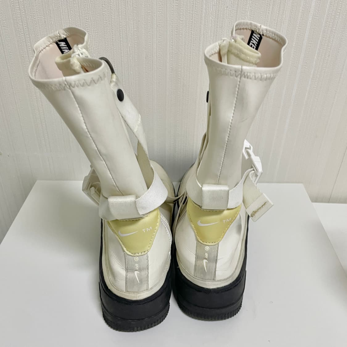 [235] 나이키 포스1 세이지 하이 검솔 화이트 방수부츠 레인부츠 상품이미지5