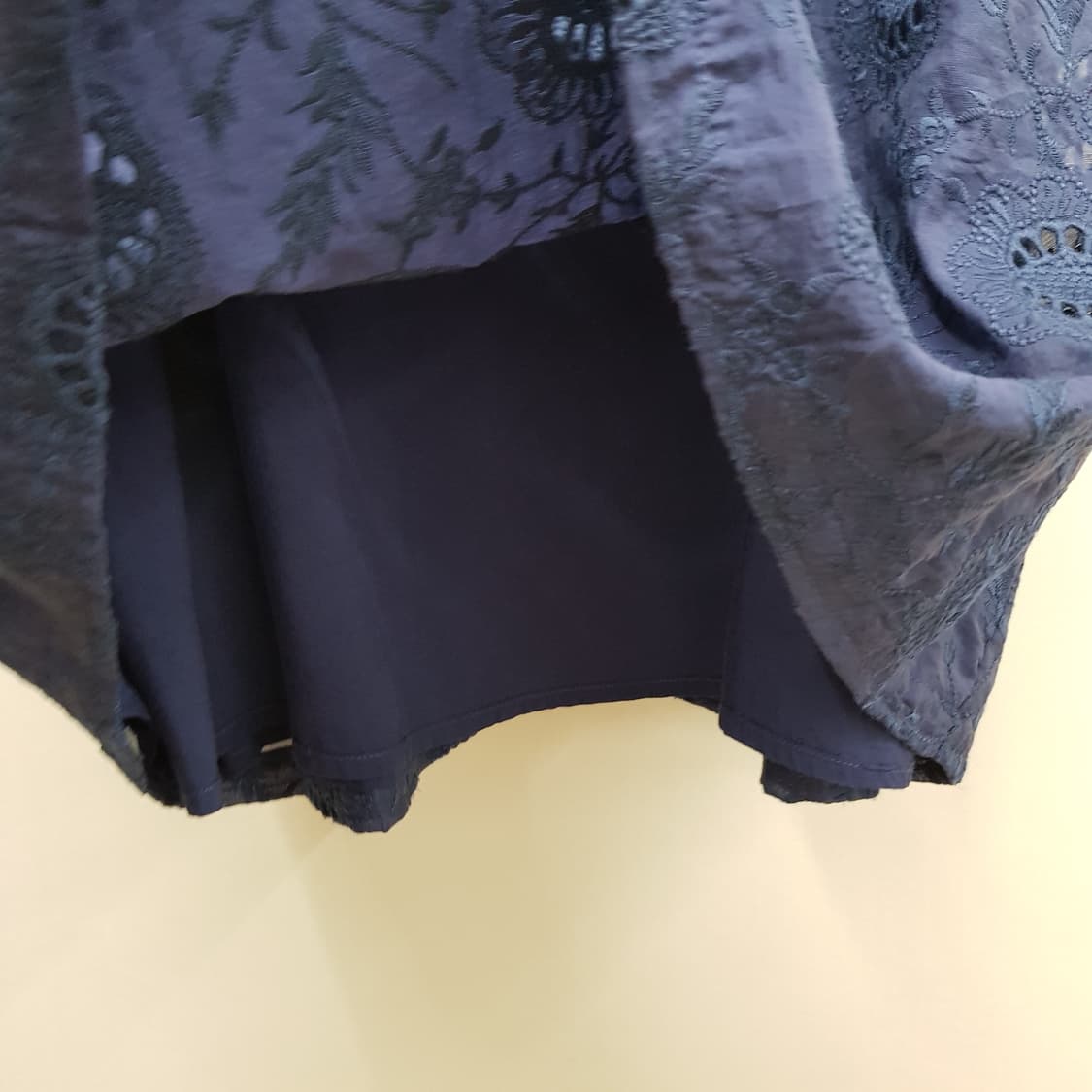 아떼 바네사브루노 2021 펀칭 레이스 퍼프 슬리브 원피스 38사이즈 상품이미지6