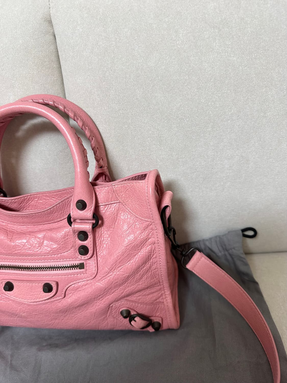 [A+ 정품] 발렌시아가 르 시티 모터백 스몰 핑크 상품이미지6