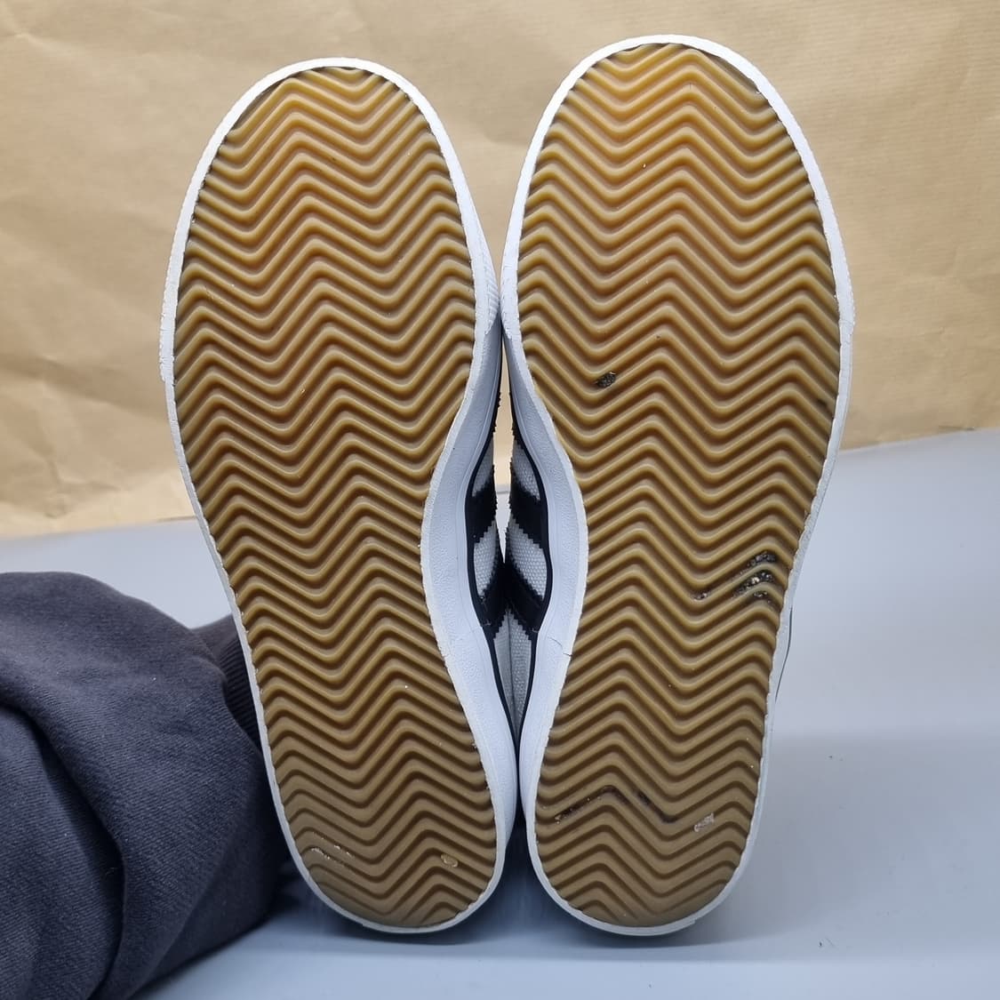 아디다스 키엘 스니커즈 230 상품이미지3