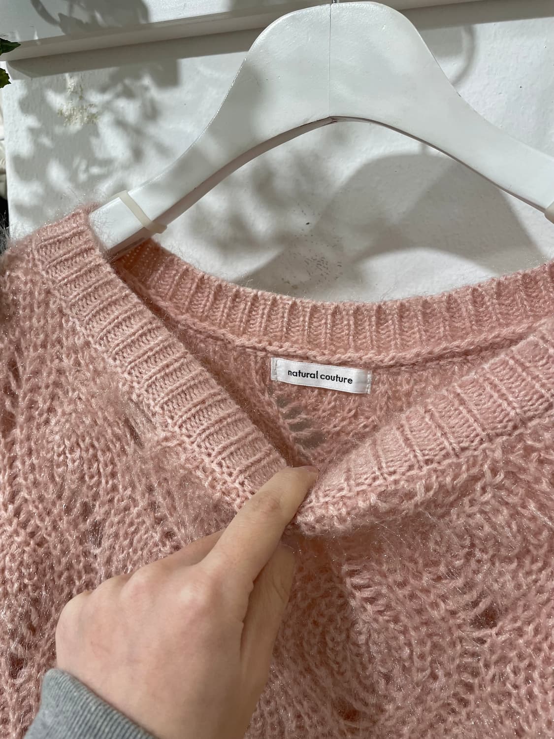 Fluffy blush cozy sweater 상품이미지7