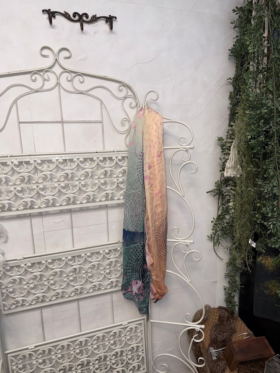 Gradient cherry blossom silk scarf 상품이미지4