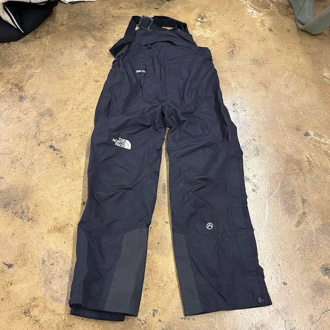 [정품/95] 노스페이스 고어텍스 블랙 멜빵 바지 b14 상품이미지3