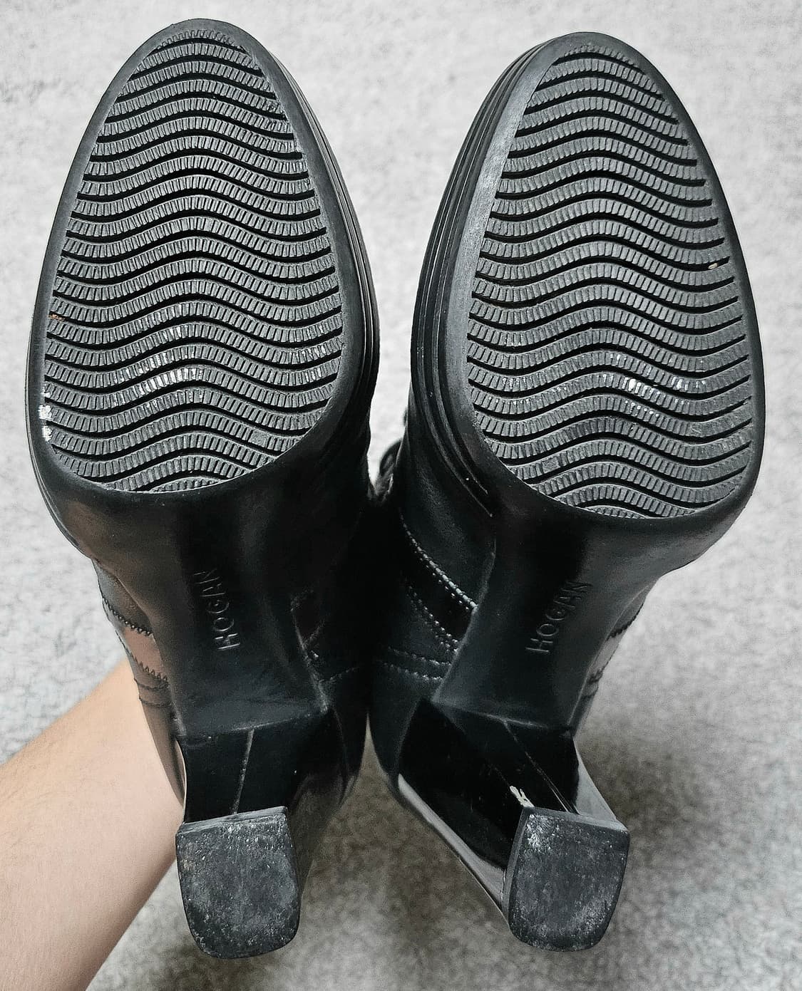 호간 블랙 레이스업 앵클 부츠 상품이미지4