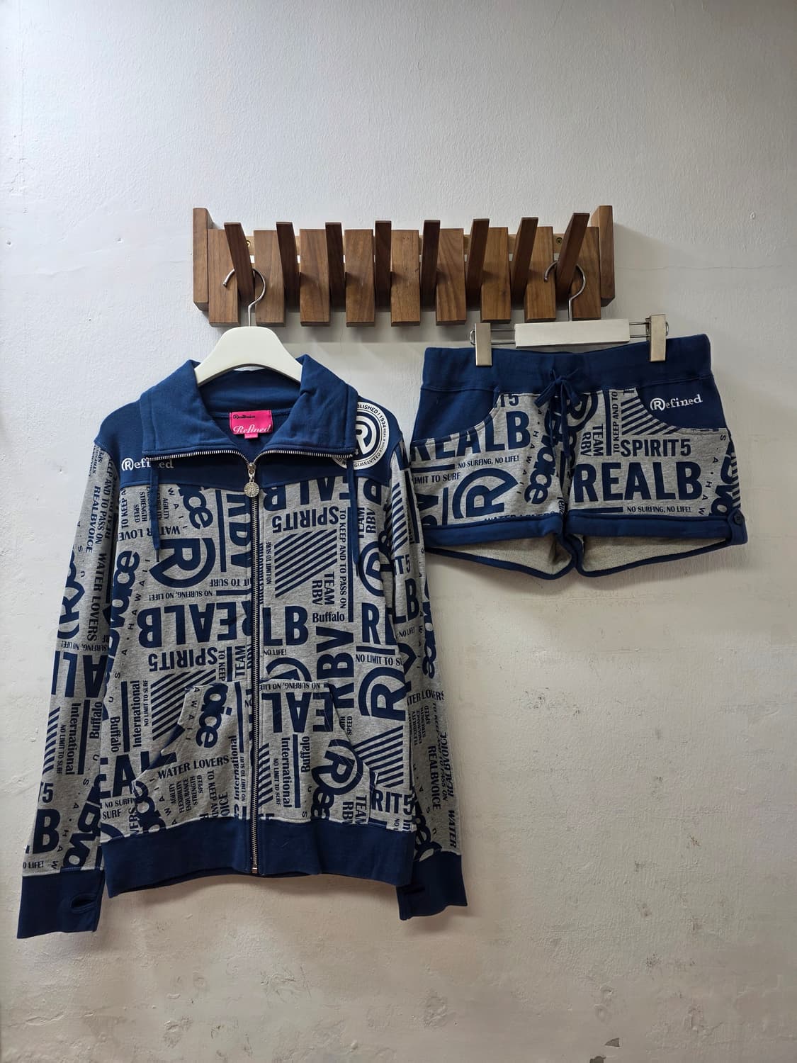 일본빈티지 Refined 상하의 세트 폰트패턴 상품이미지1