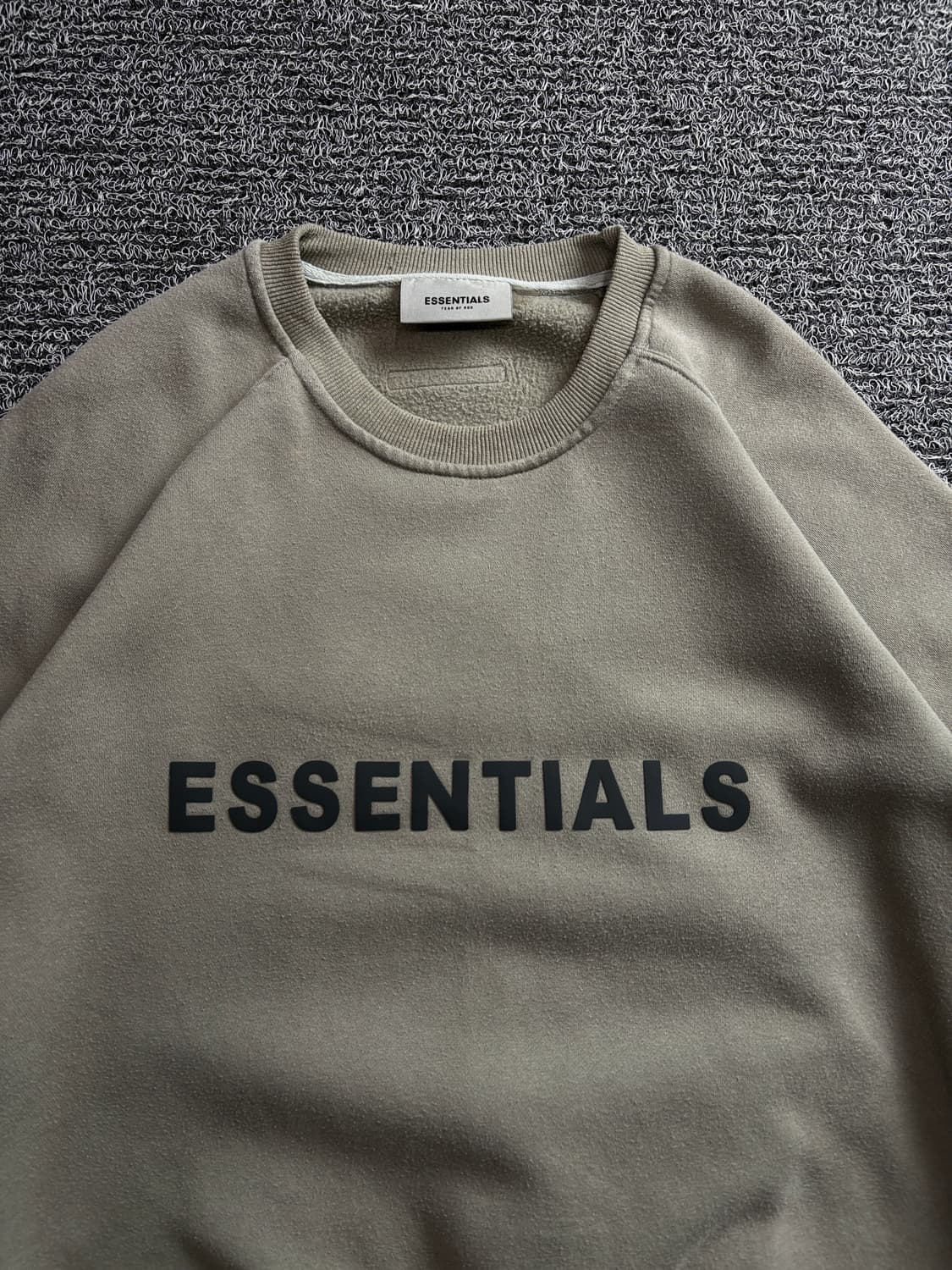 피어오브갓 에센셜 빅로고 크루넥 맨투맨 3974 상품이미지1