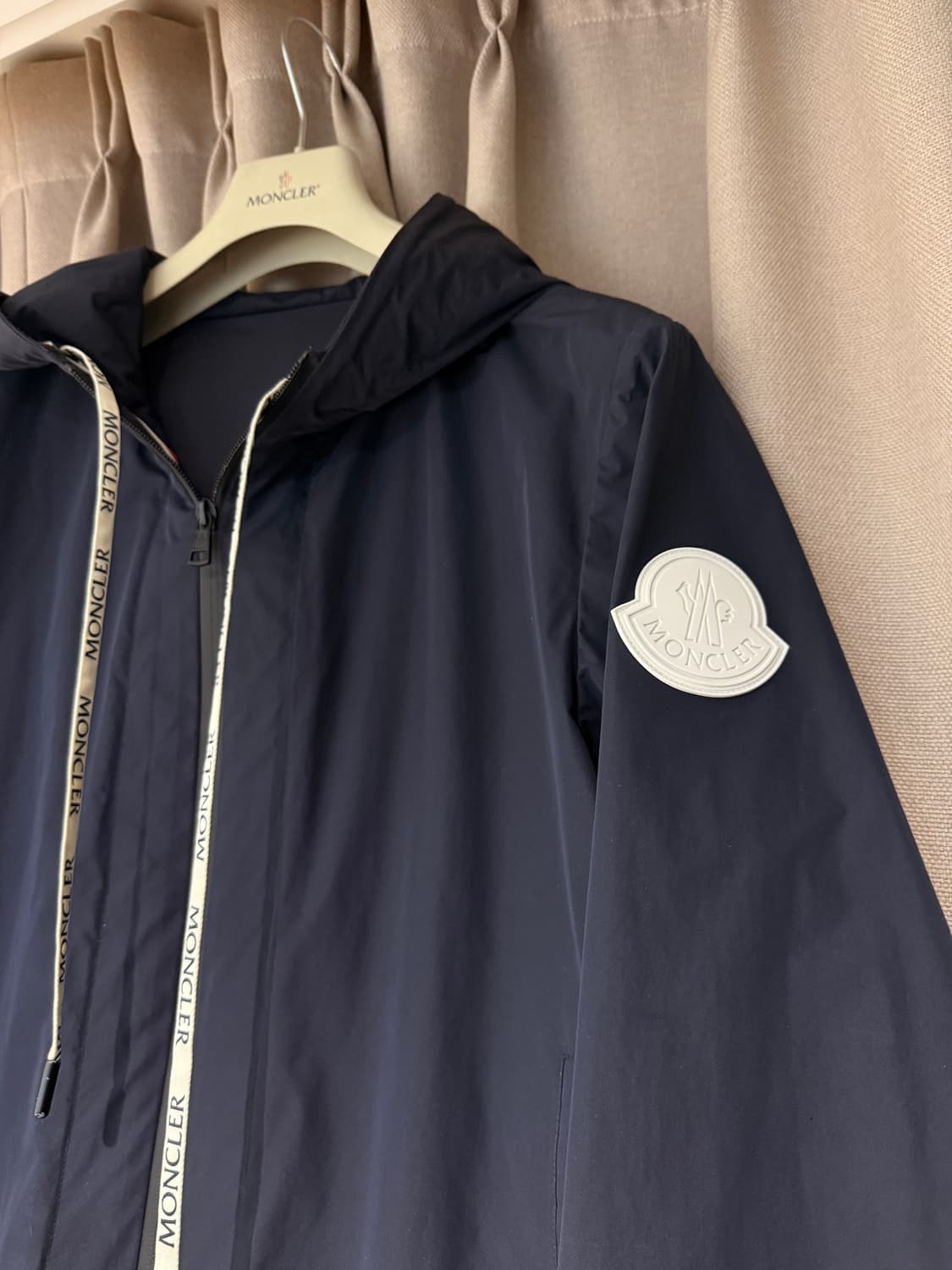 몽클레어카를레스바람막이급처 상품이미지2