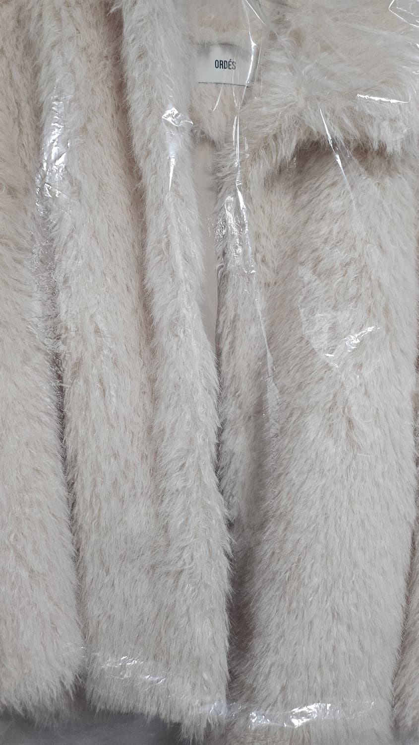 오데스 Fluffy Fur Jacket 상품이미지5