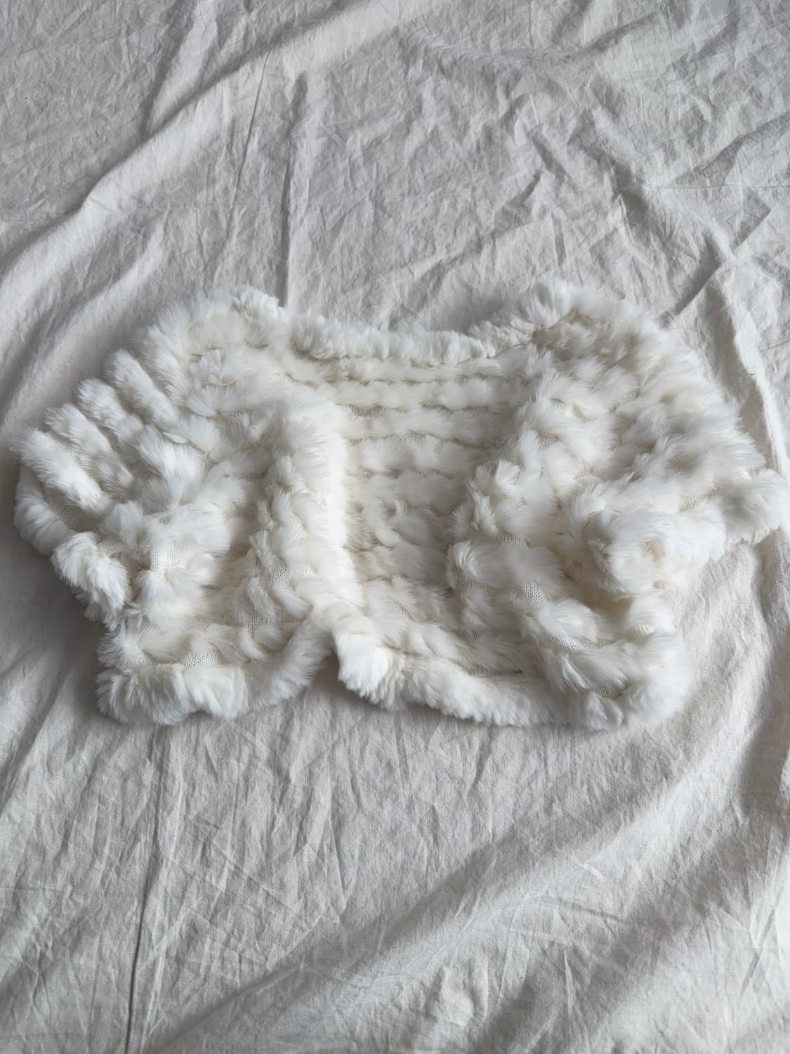 러블리 폭닥 아이보리베이지 래빗퍼 볼레로 상품이미지4