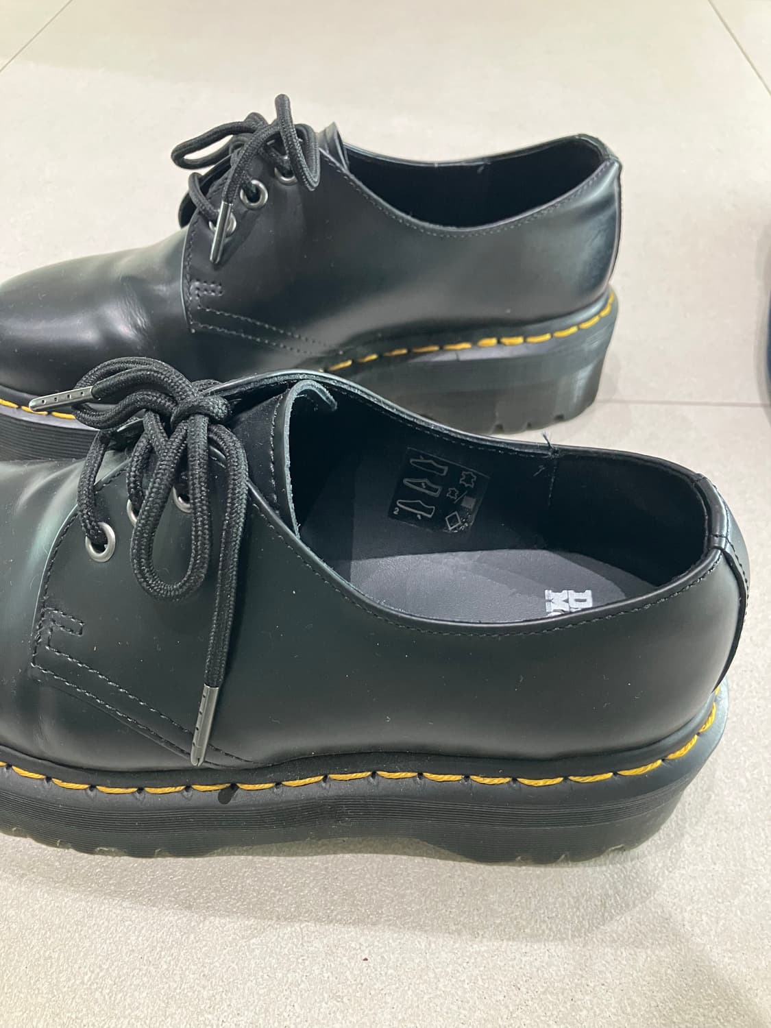 닥터마틴 상품이미지2