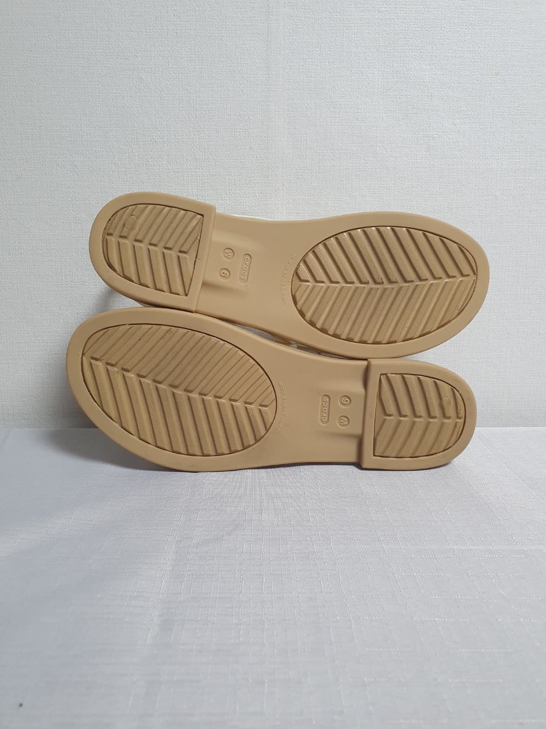 택포가 230mm 크록스 샌들 툴룸 베이지 아이보리 스트랩샌들 상품이미지8