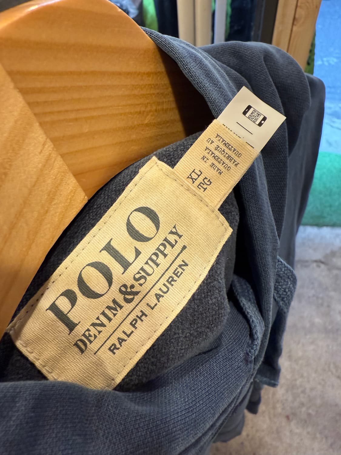 폴로 랄프로렌 레드포니 차콜 피그먼트 후드티 상품이미지3