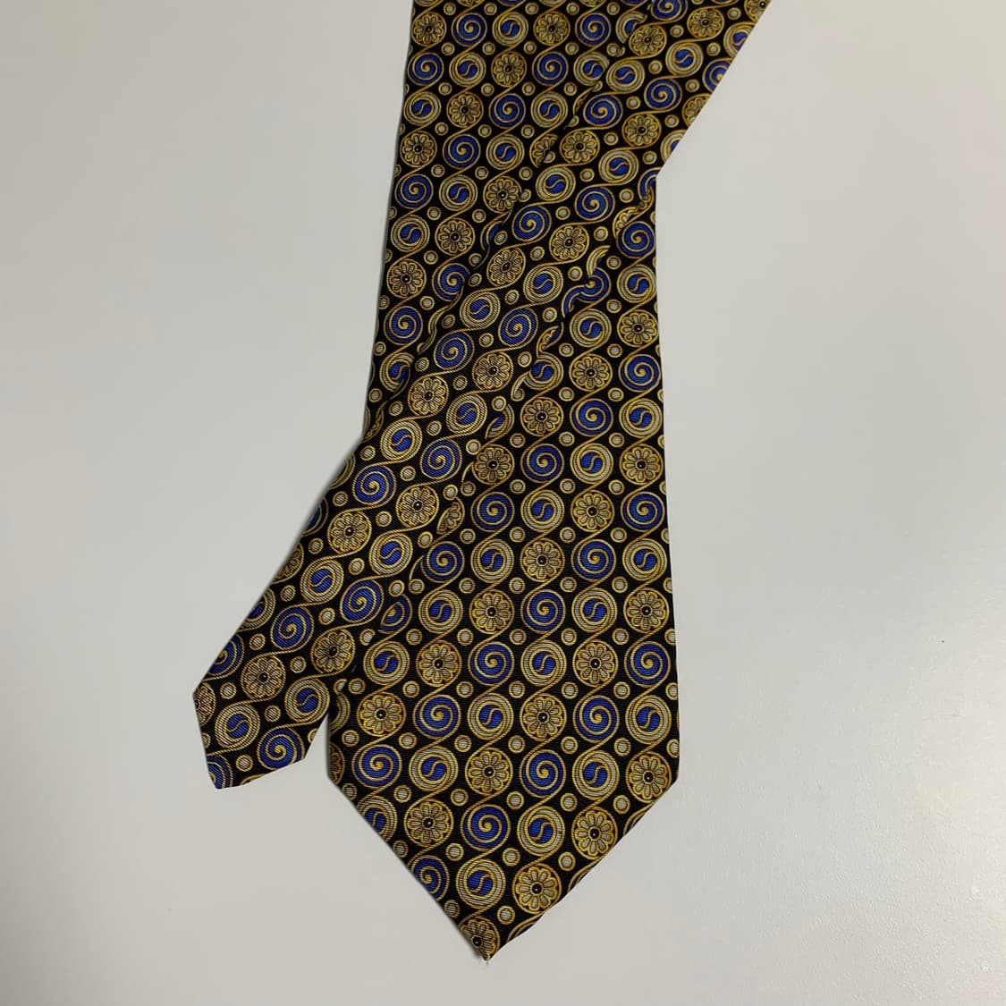 크리스찬 디올(Dior) 기하학적패턴 플라워 명품넥타이 A+등급 상품이미지3