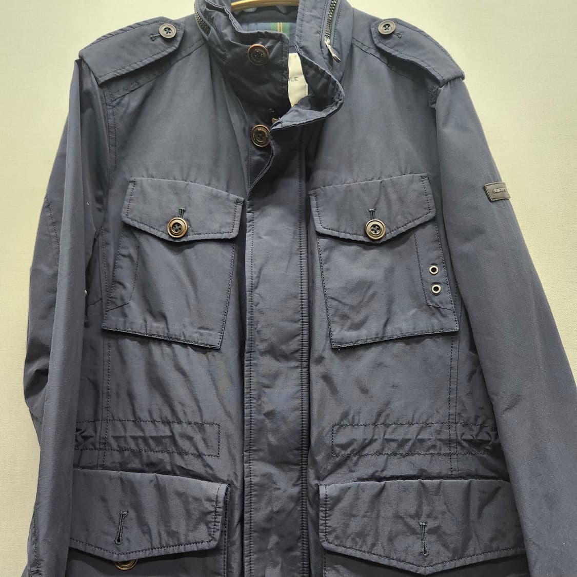 빈폴 로고와펜 사파리 견장 투웨이 자켓 95(L) 상품이미지2