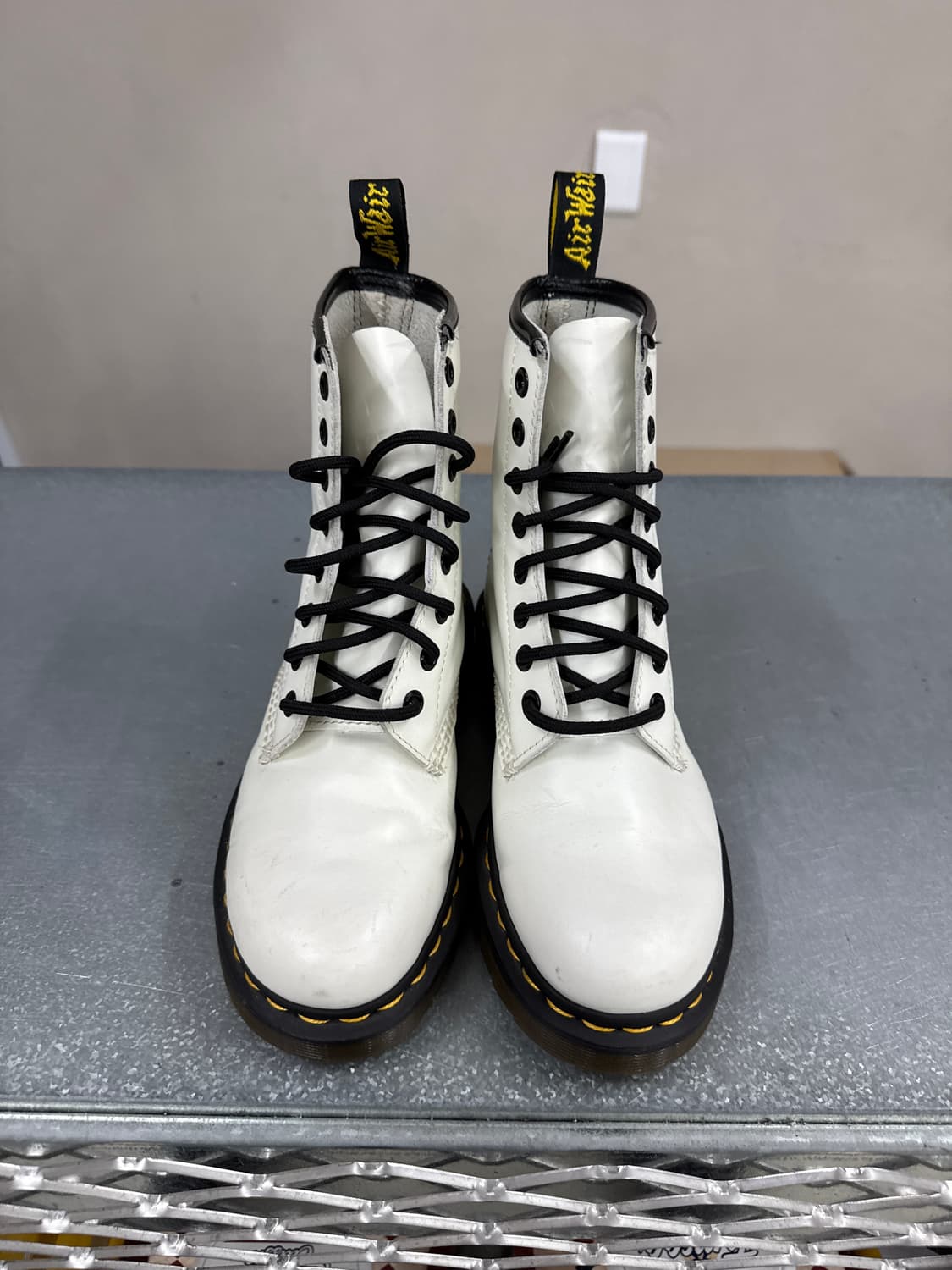 닥터마틴 1460 화이트 UK4 상품이미지5