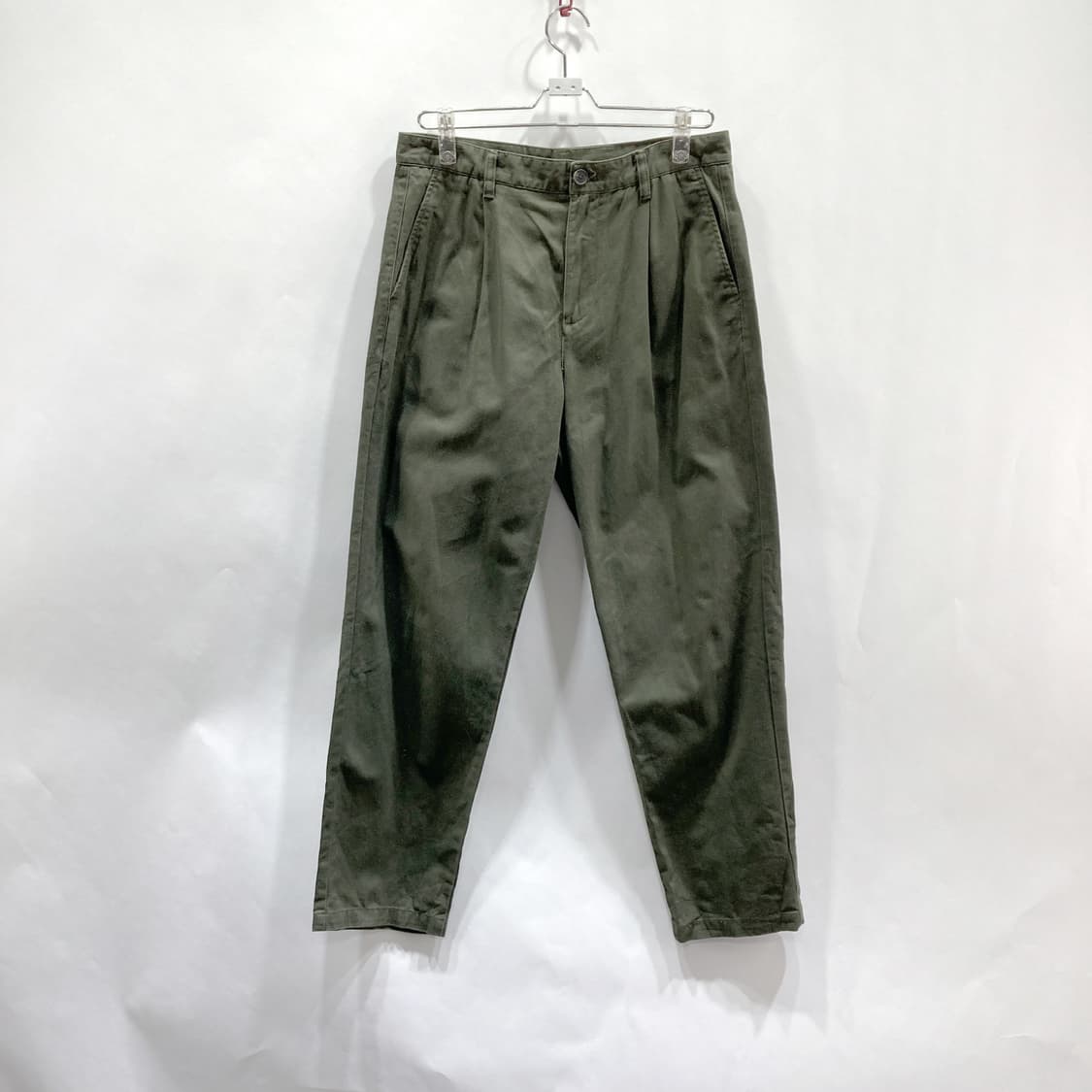 무신사 남 원턱 면바지 카키 31 상품이미지1