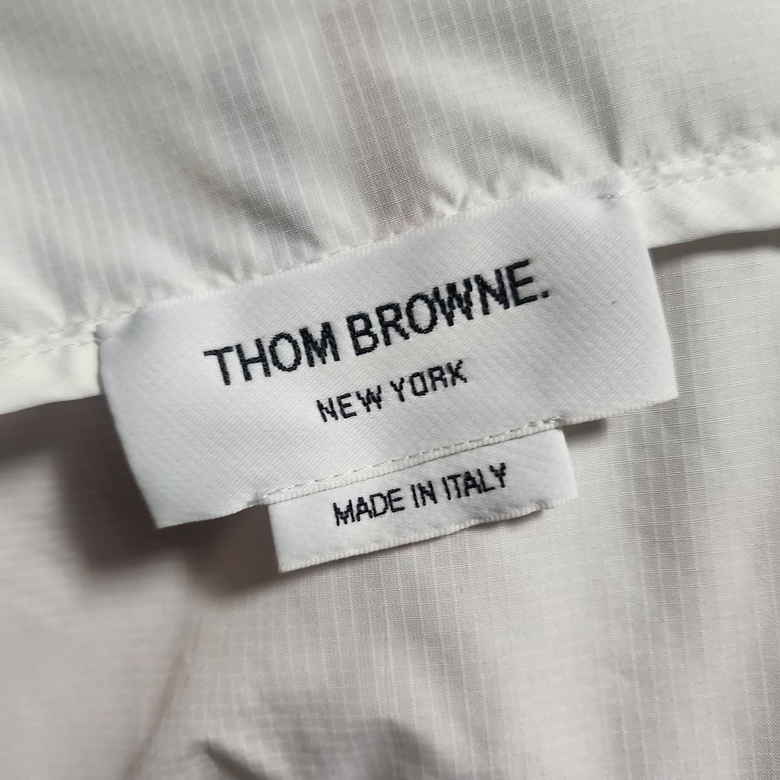 [새상품급]톰브라운 사선완장 립스탑 후드 바람막이 4사이즈 화이트 상품이미지4