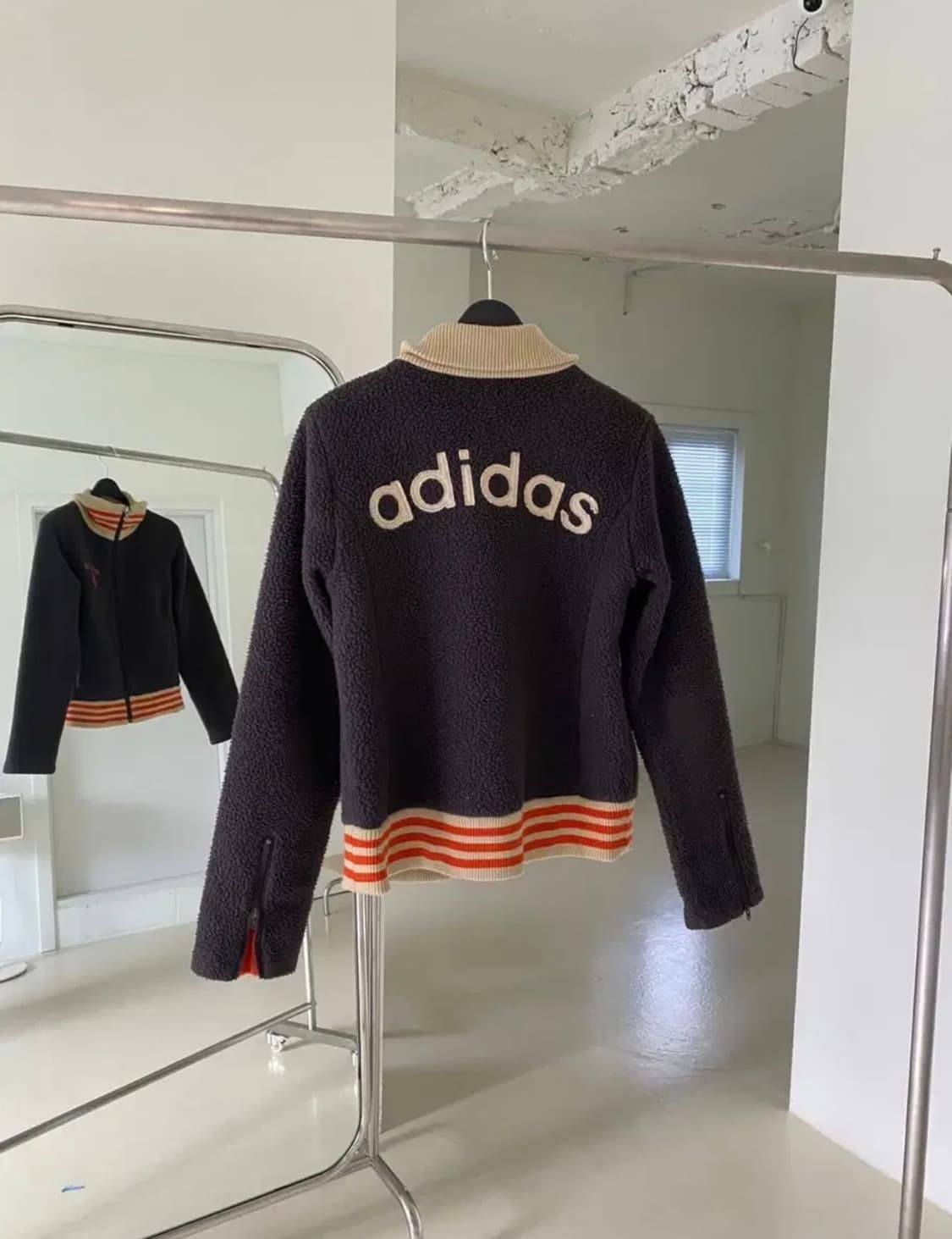 Adidas 아디다스 뽀글이 플리스 집업 니트 상품이미지3