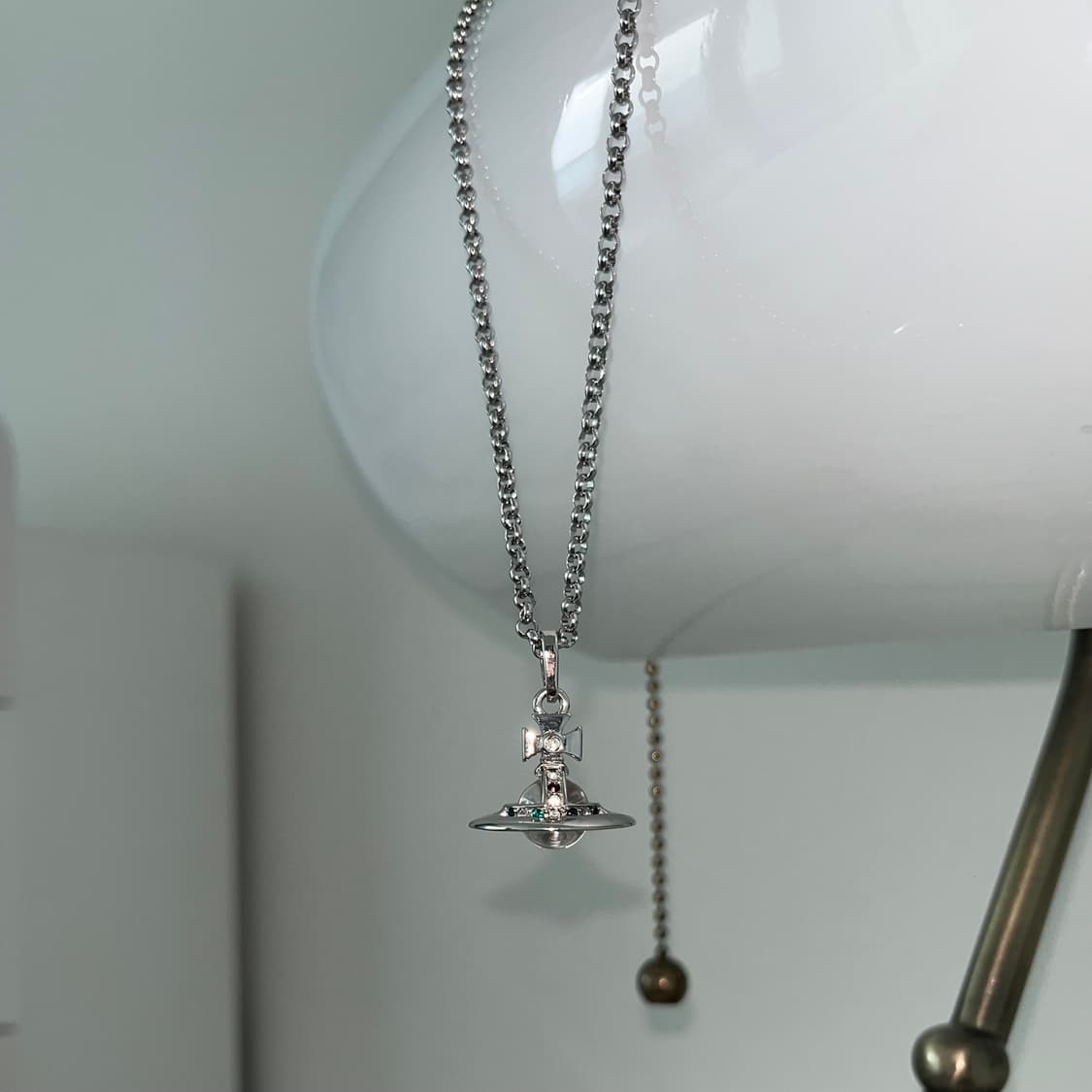 비비안웨스트우드 투명 orb 목걸이 상품이미지3