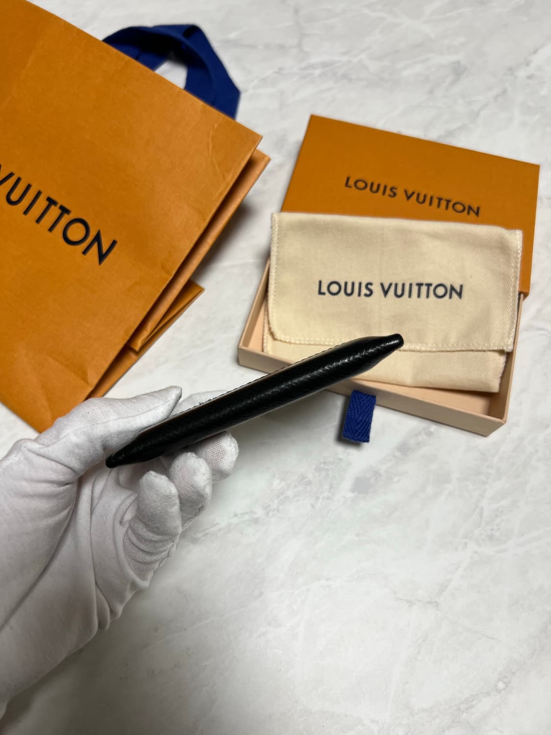 루이비통 타이가 카드지갑 M32730 상품이미지4