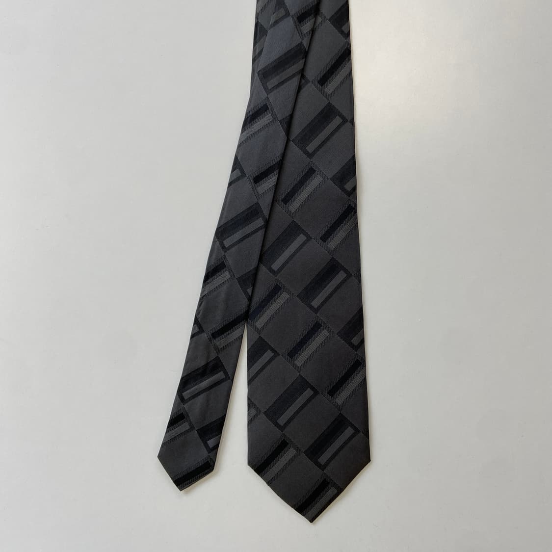 이세이미야케 정품 명품넥타이 (isseymiyake) 상품이미지1