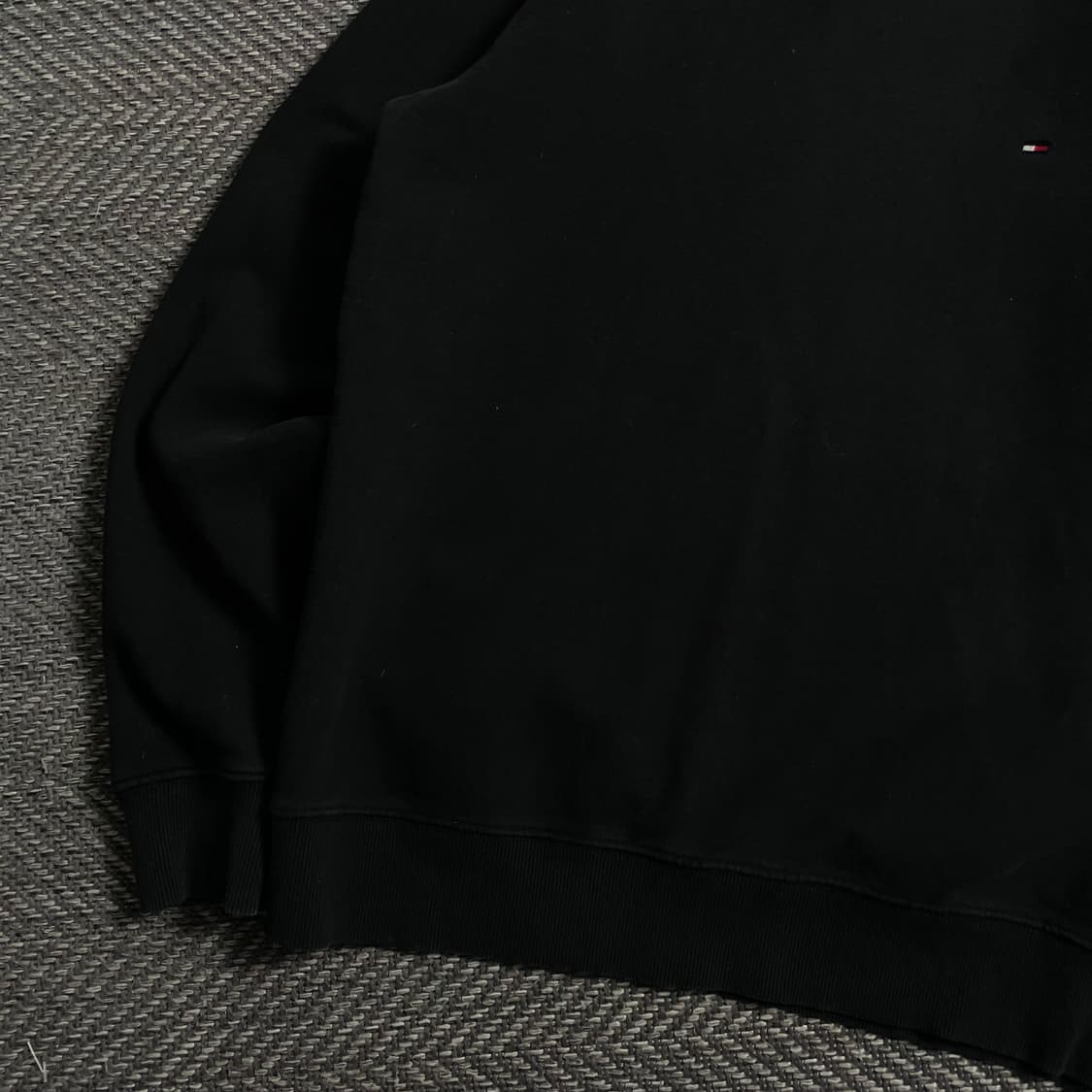 타미힐피거 스몰 자수로고 블랙 맨투맨y 4506 상품이미지3