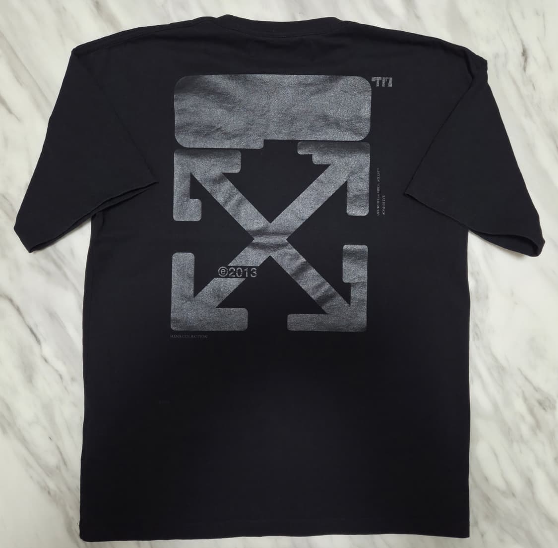 오프화이트 테크 마커 애로우 반팔티  상품이미지1