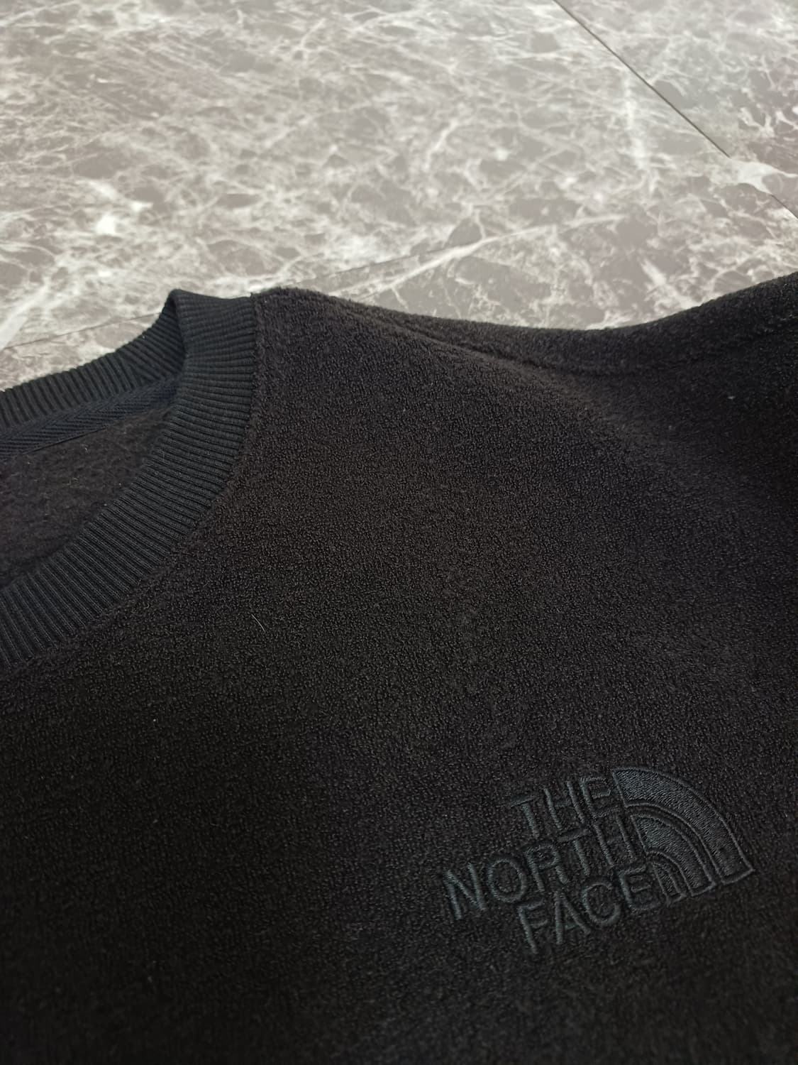 The North Face 블랙 맨투맨 (95사이즈 / 165~175)
 상품이미지3