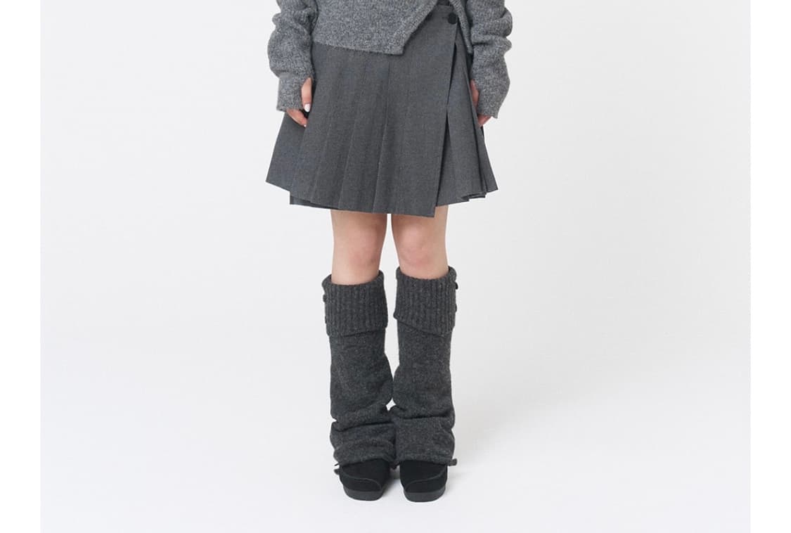 미세키서울 Button knit leg warmer CHARCOAL 상품이미지3