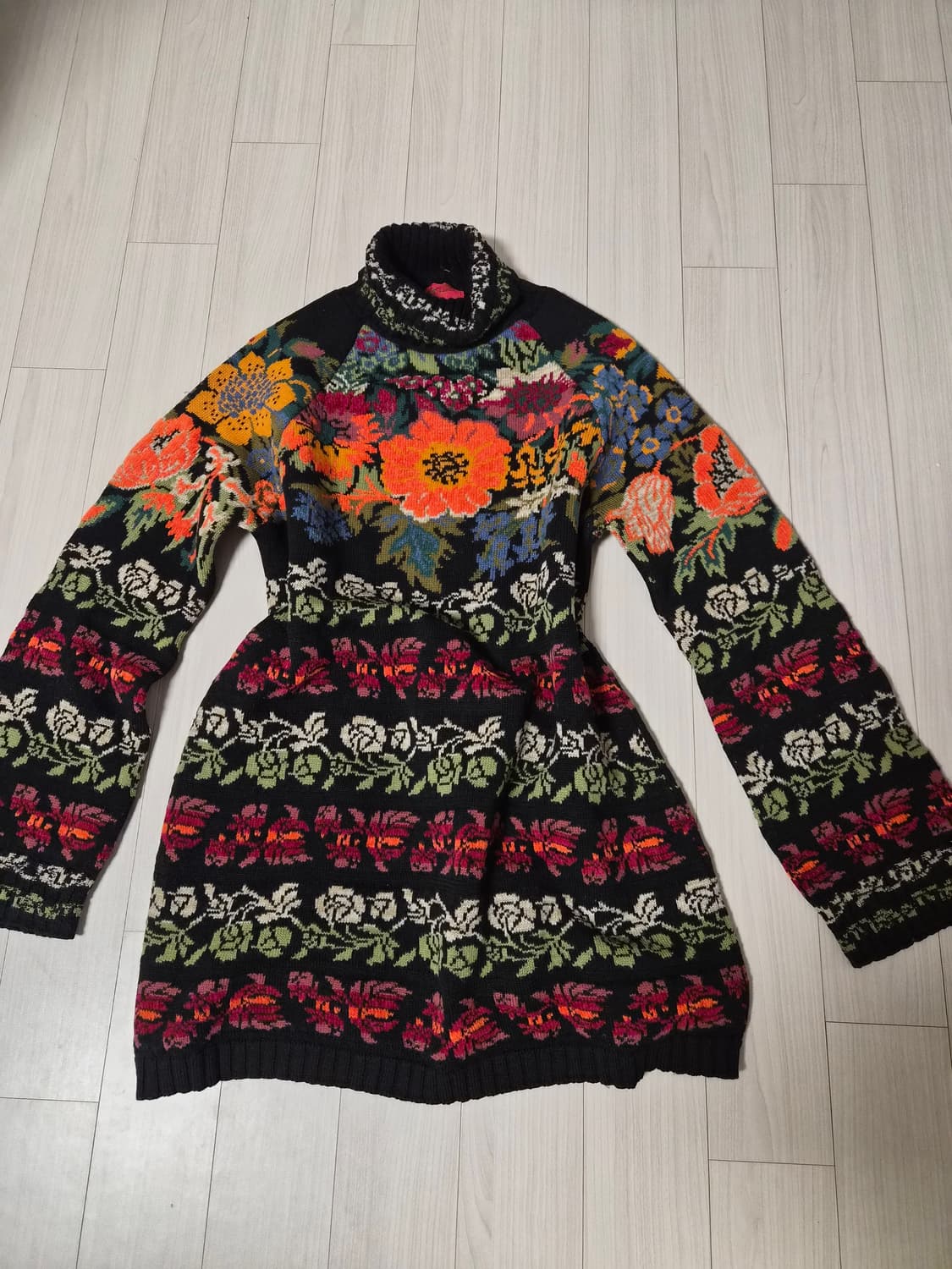 겐조(KENZO) 빈티지 플라워 자수 터틀넥 롱 니트 상품이미지1