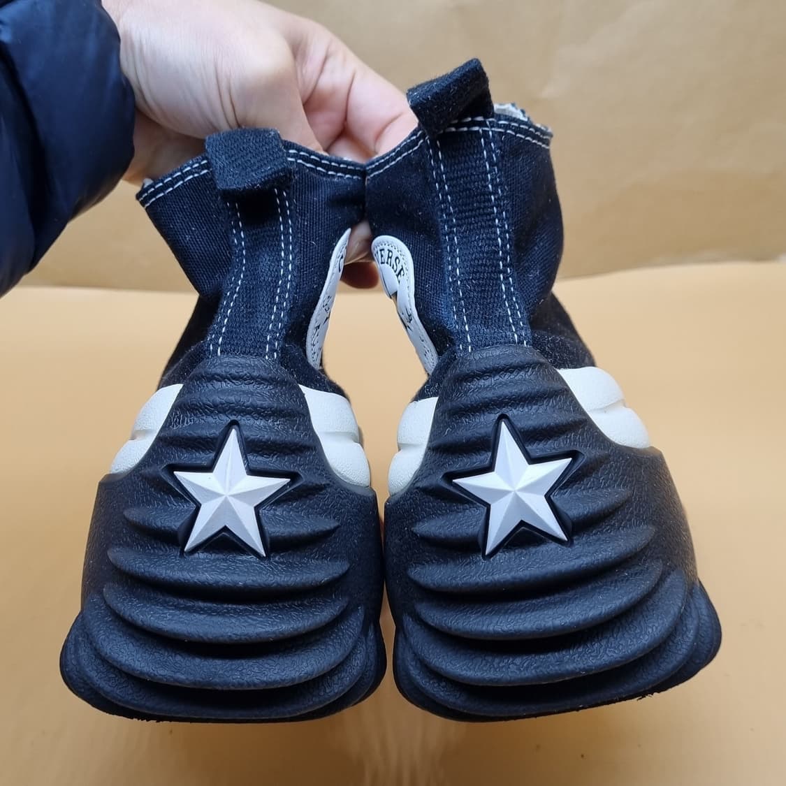 컨버스 런스타 모션 블랙 하이탑 225. 상품이미지4