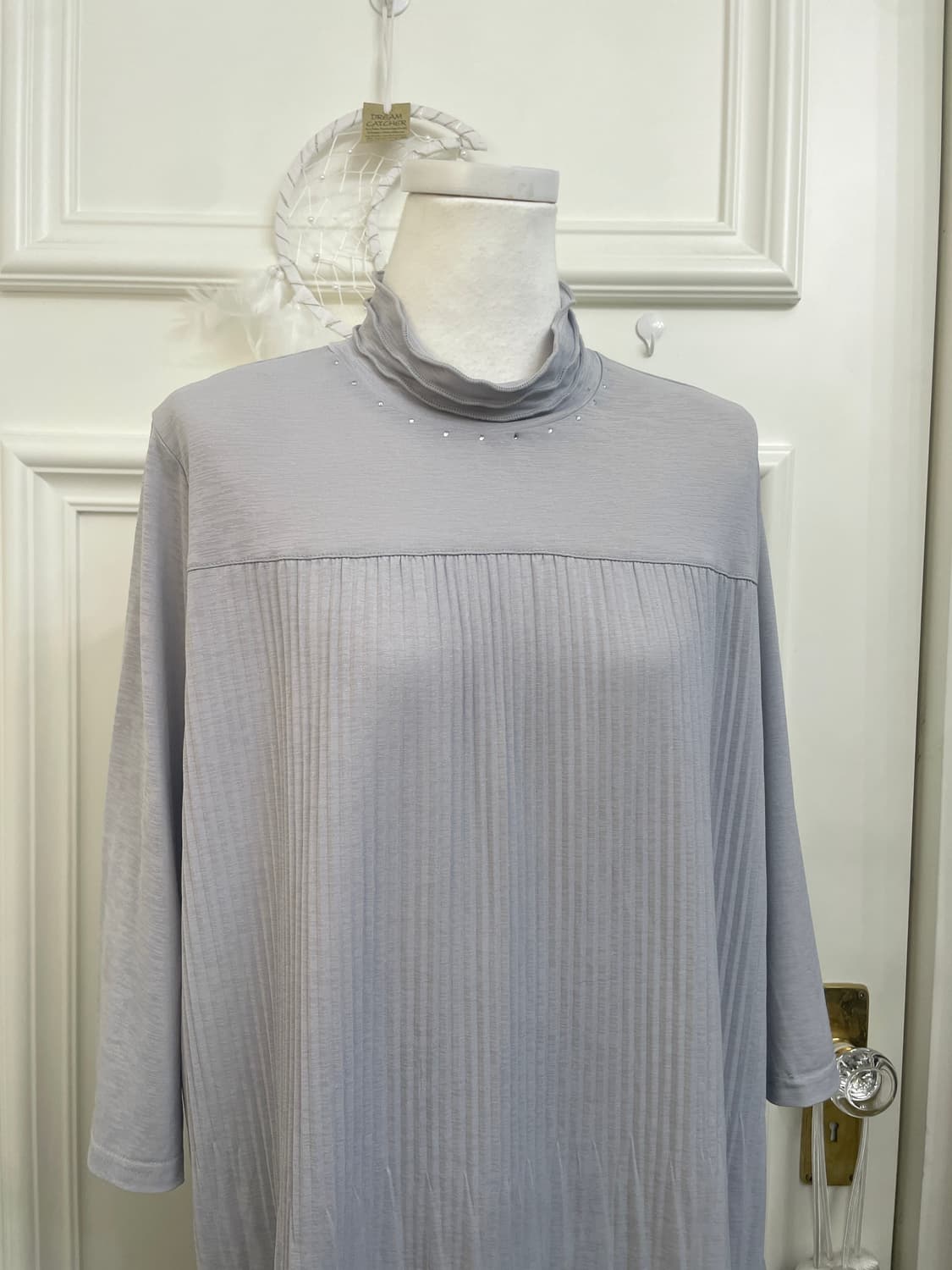 sheer gray cubic point pleats top 상품이미지5