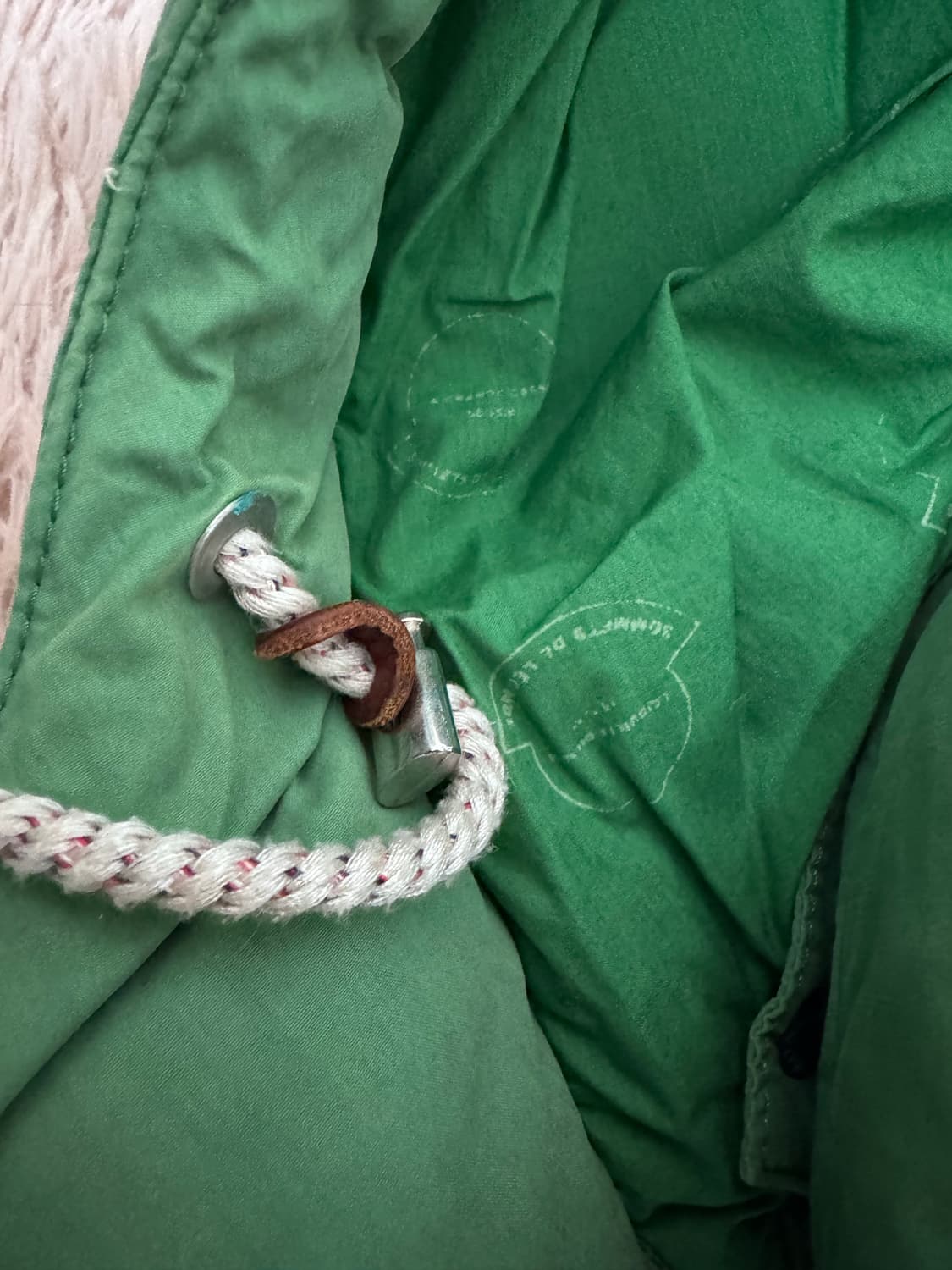 몽클레어 비즈빔 보로시리 패딩 3사이즈 상품이미지3