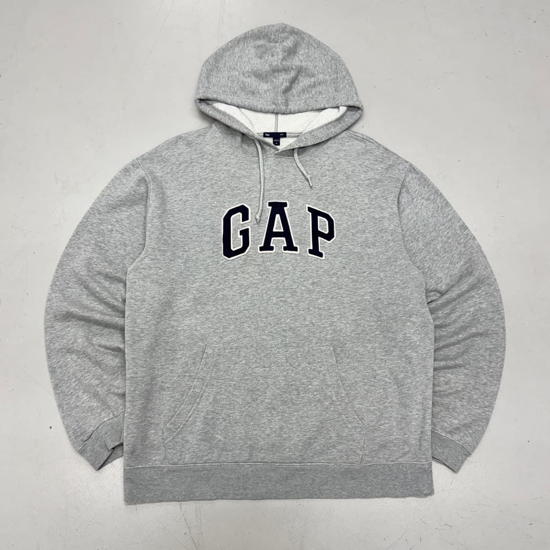 갭 Y2K 아치로고 후드티 그레이 상품이미지2