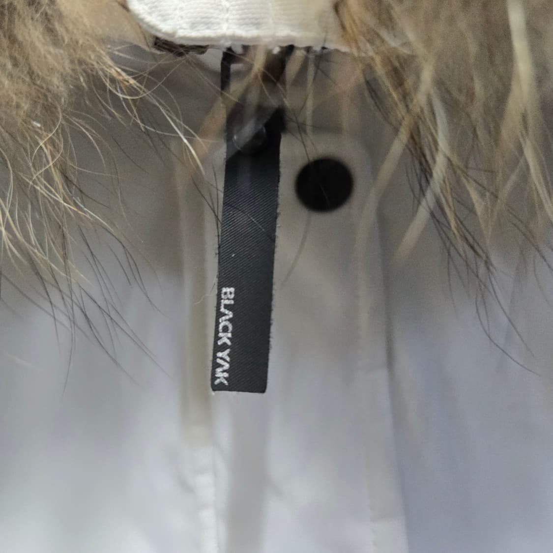 블랙야크 여성 롯지 숏 덕다운 패딩  상품이미지4